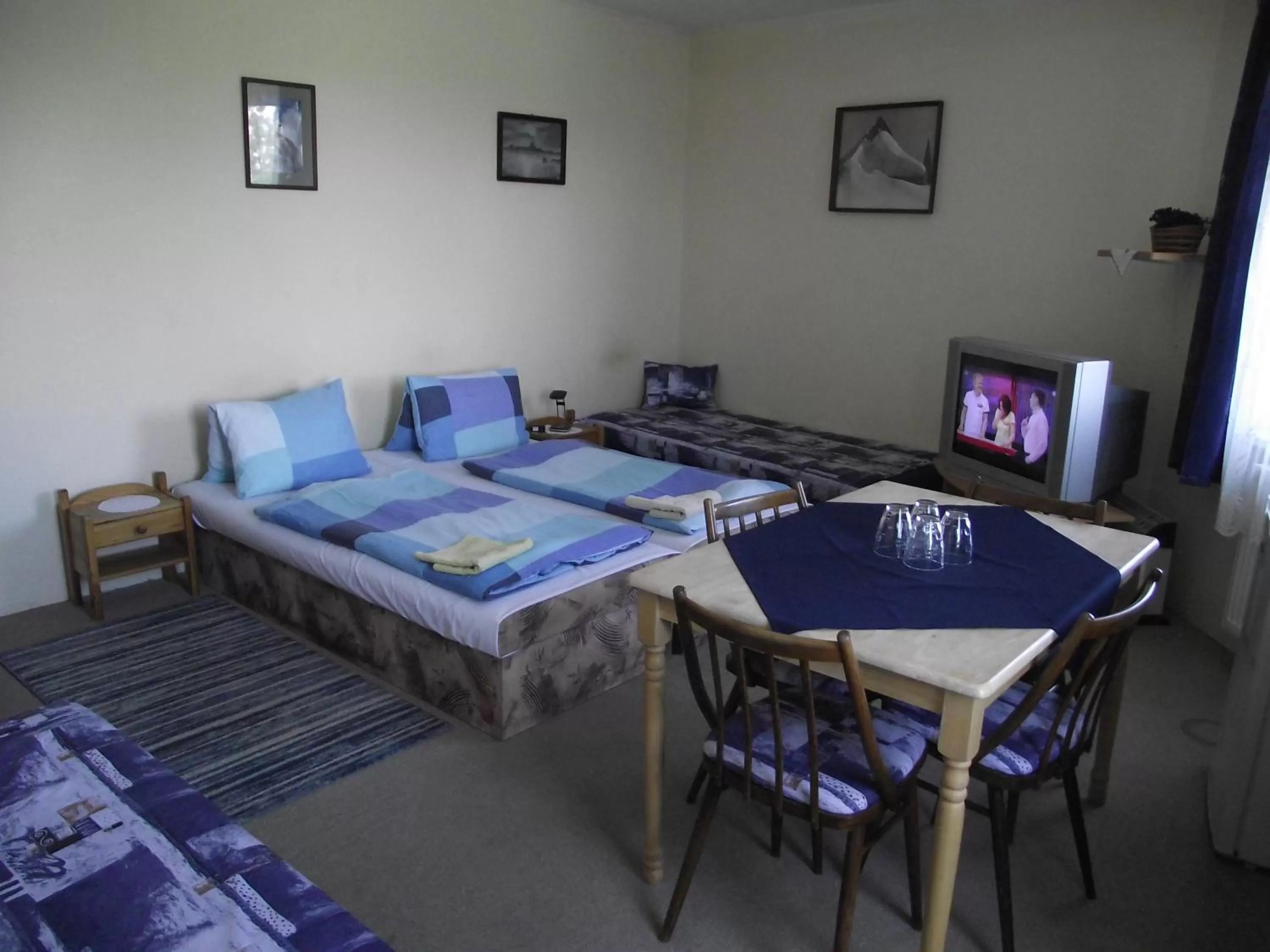 Photo of the whole room, Bed in Penzión Slávia