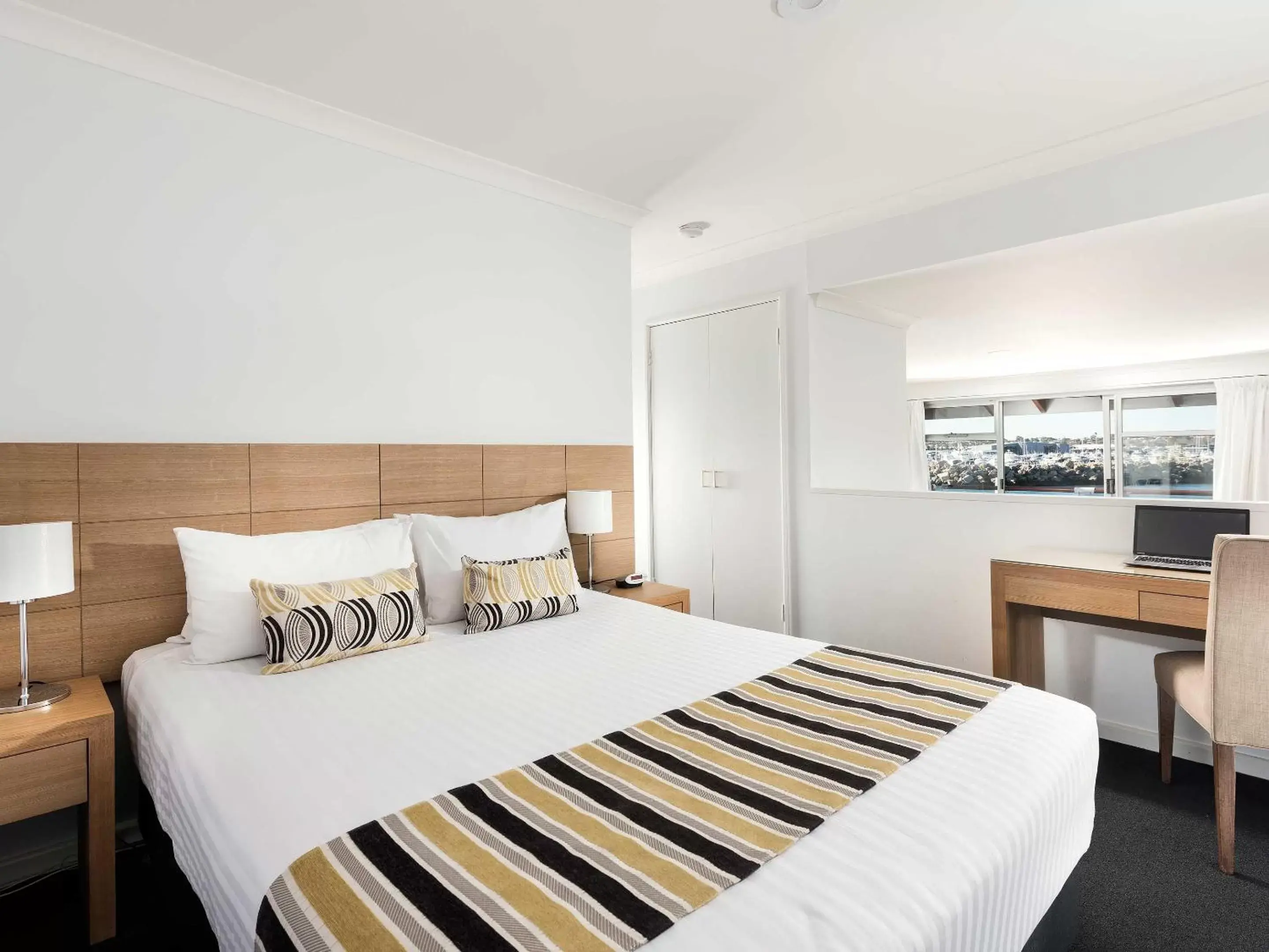 Bedroom, Bed in Be. Fremantle