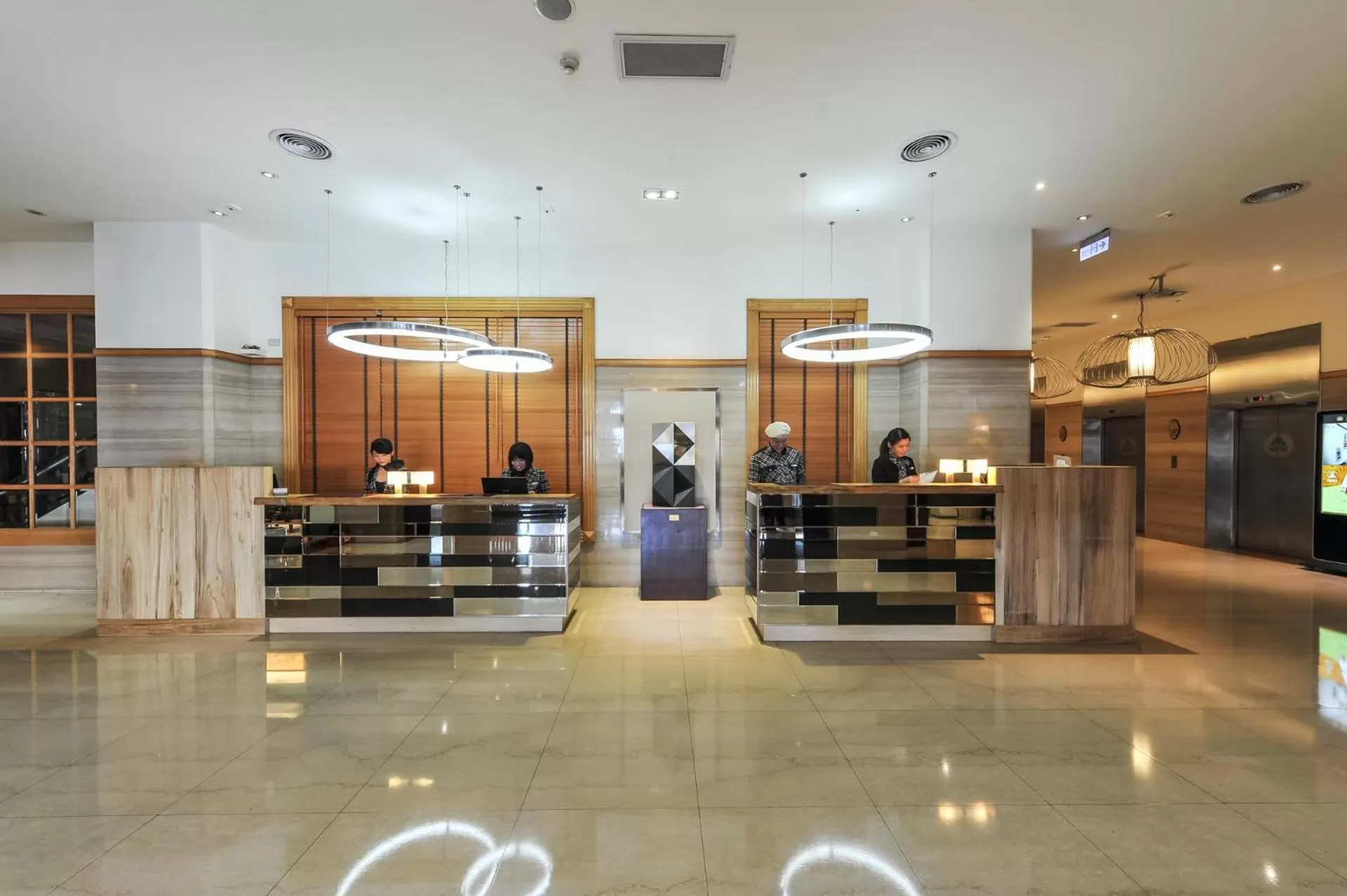 Lobby or reception in The Howard Plaza Hotel Kaohsiung
