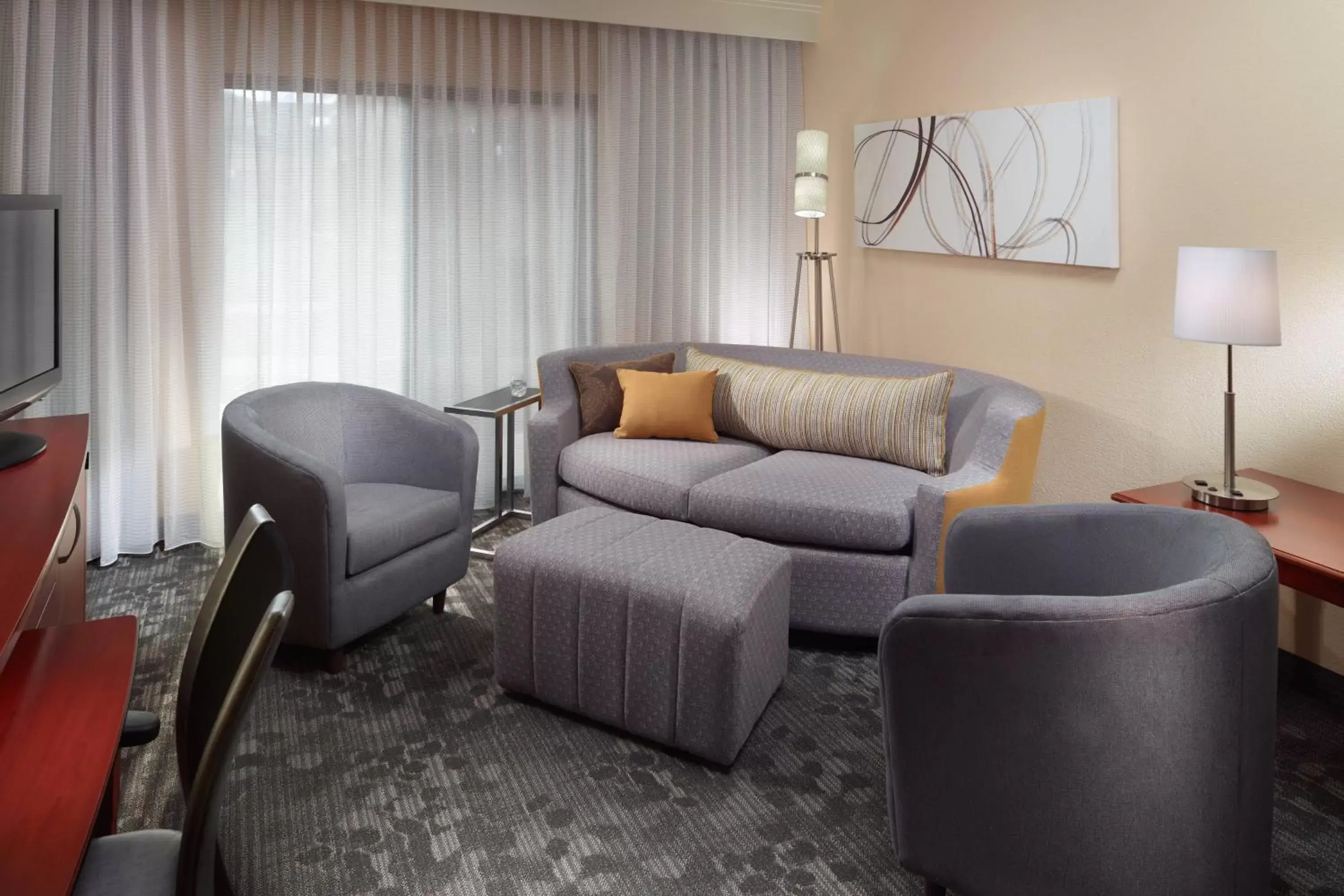 Living room, Seating Area in Courtyard by Marriott Atlanta Duluth/ Gwinnett Place