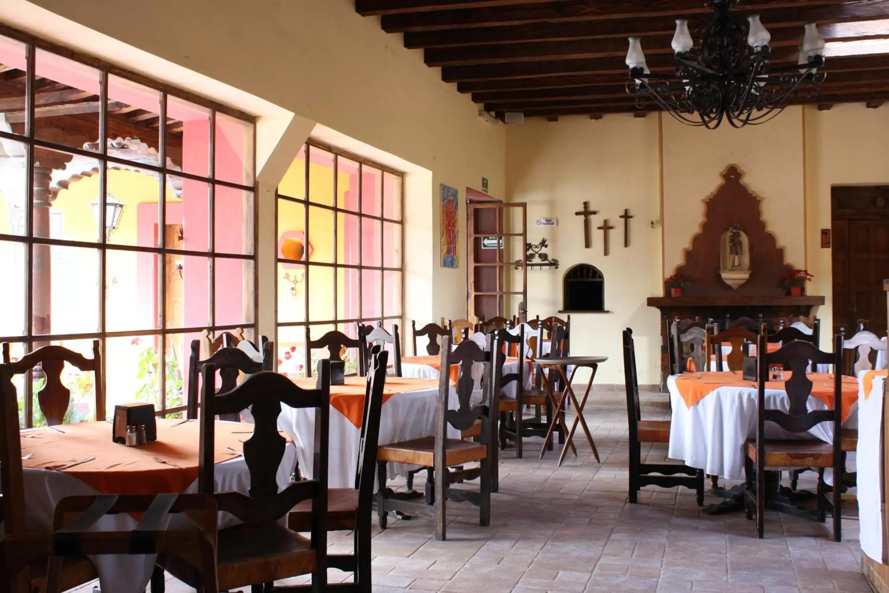 Restaurant/Places to Eat in Hotel Diego de Mazariegos