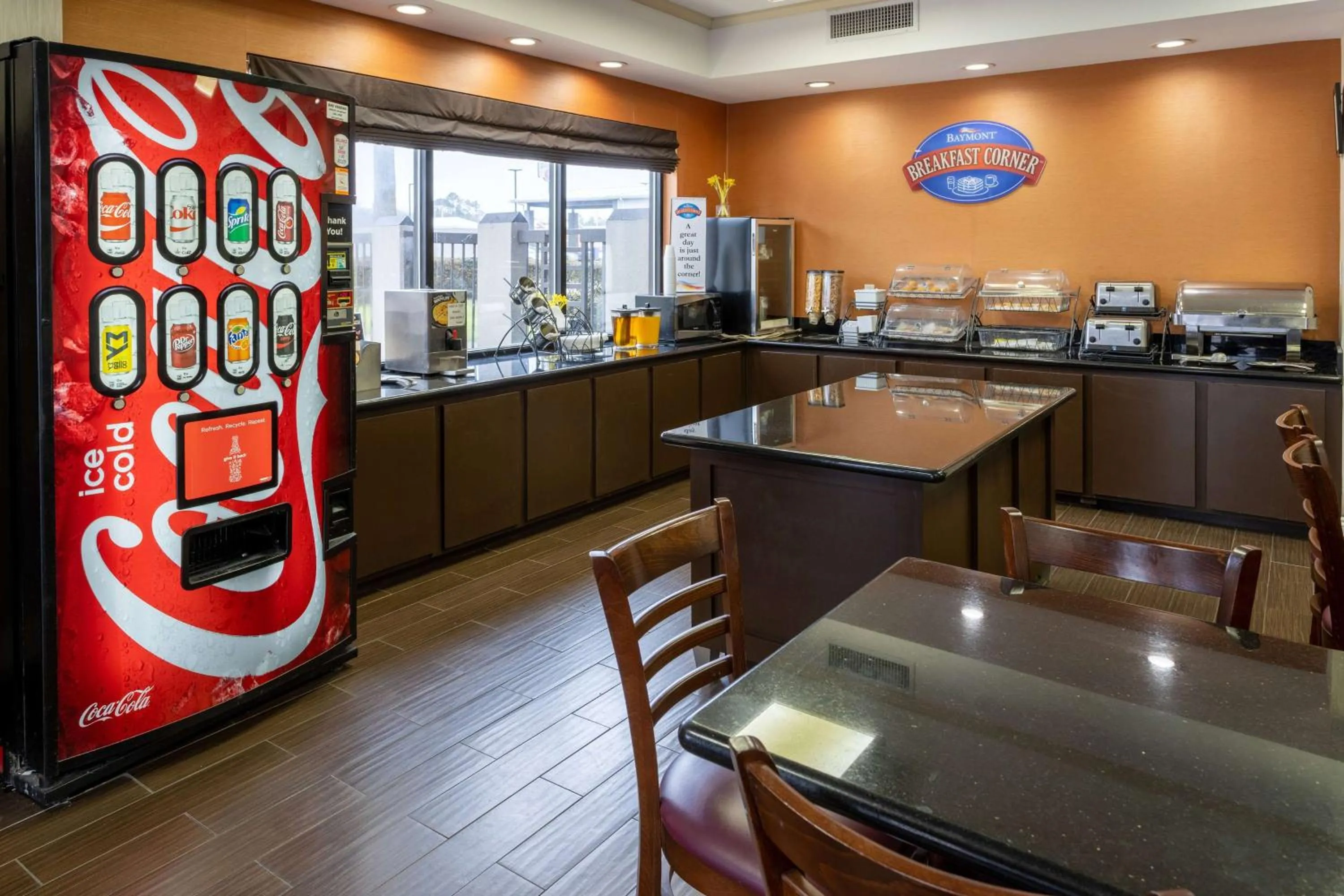 Breakfast in Baymont by Wyndham Saraland