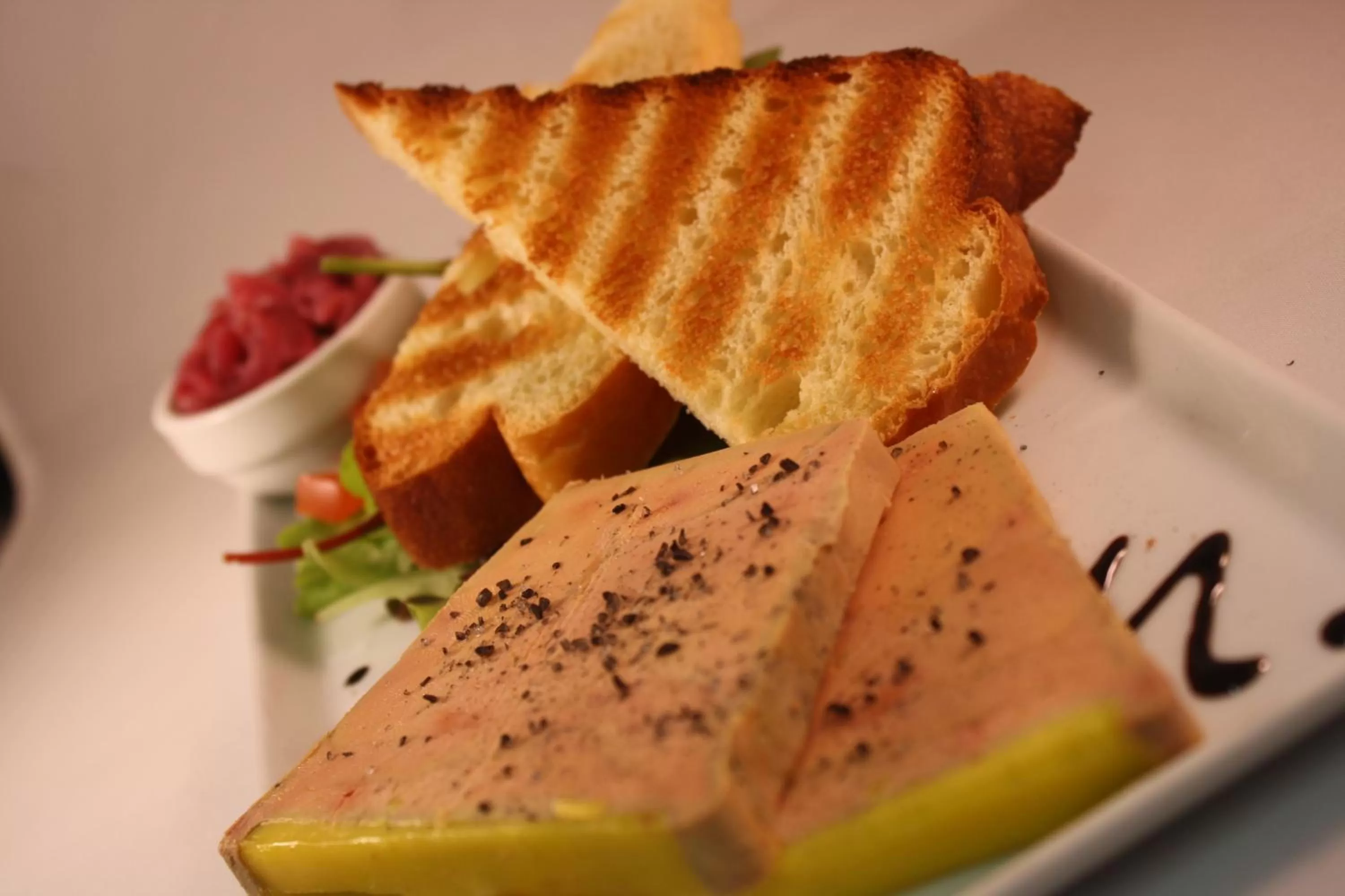 Dinner in Domaine de Bellevue, The Originals Relais