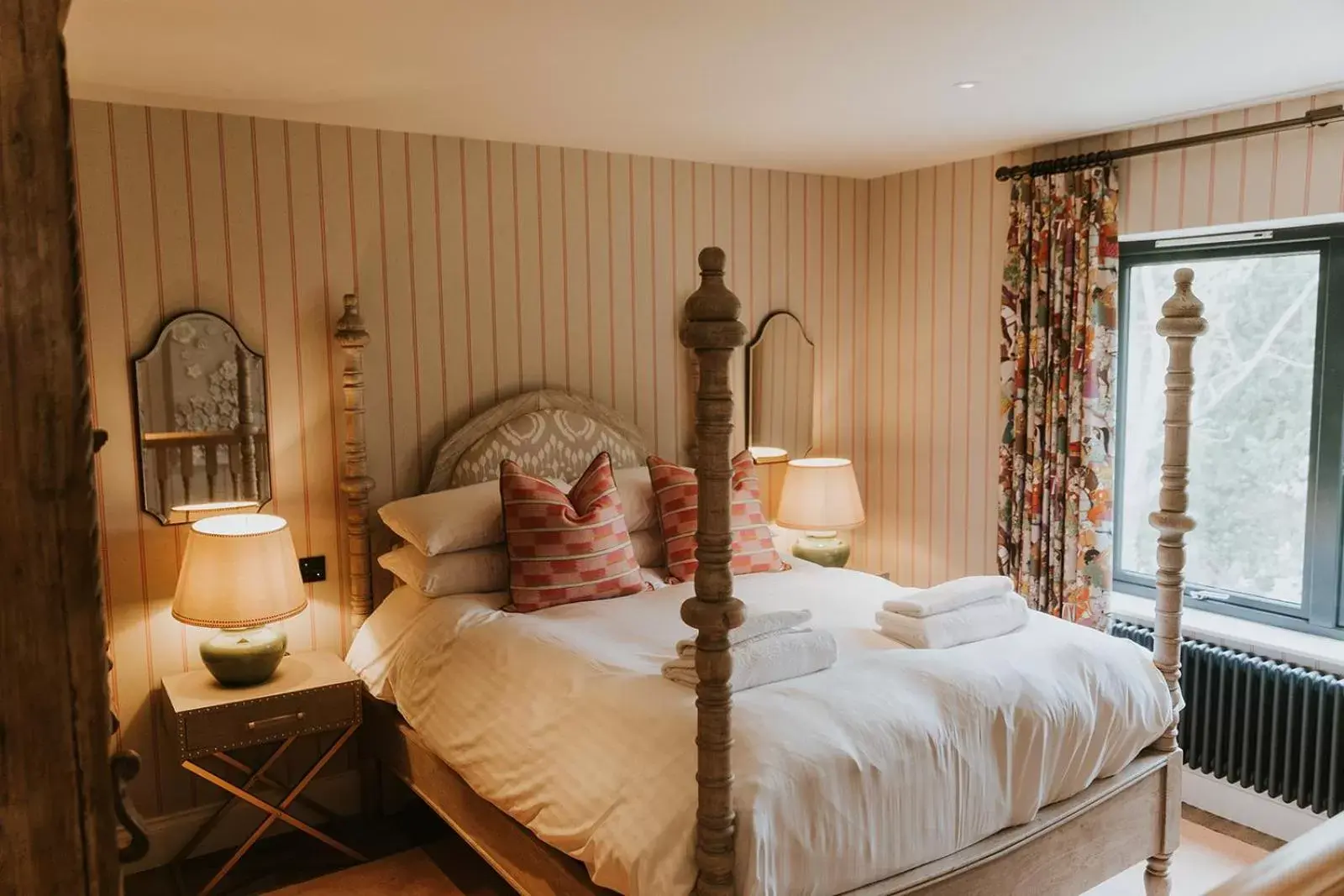 Bedroom, Bed in Charlton Hall Estate