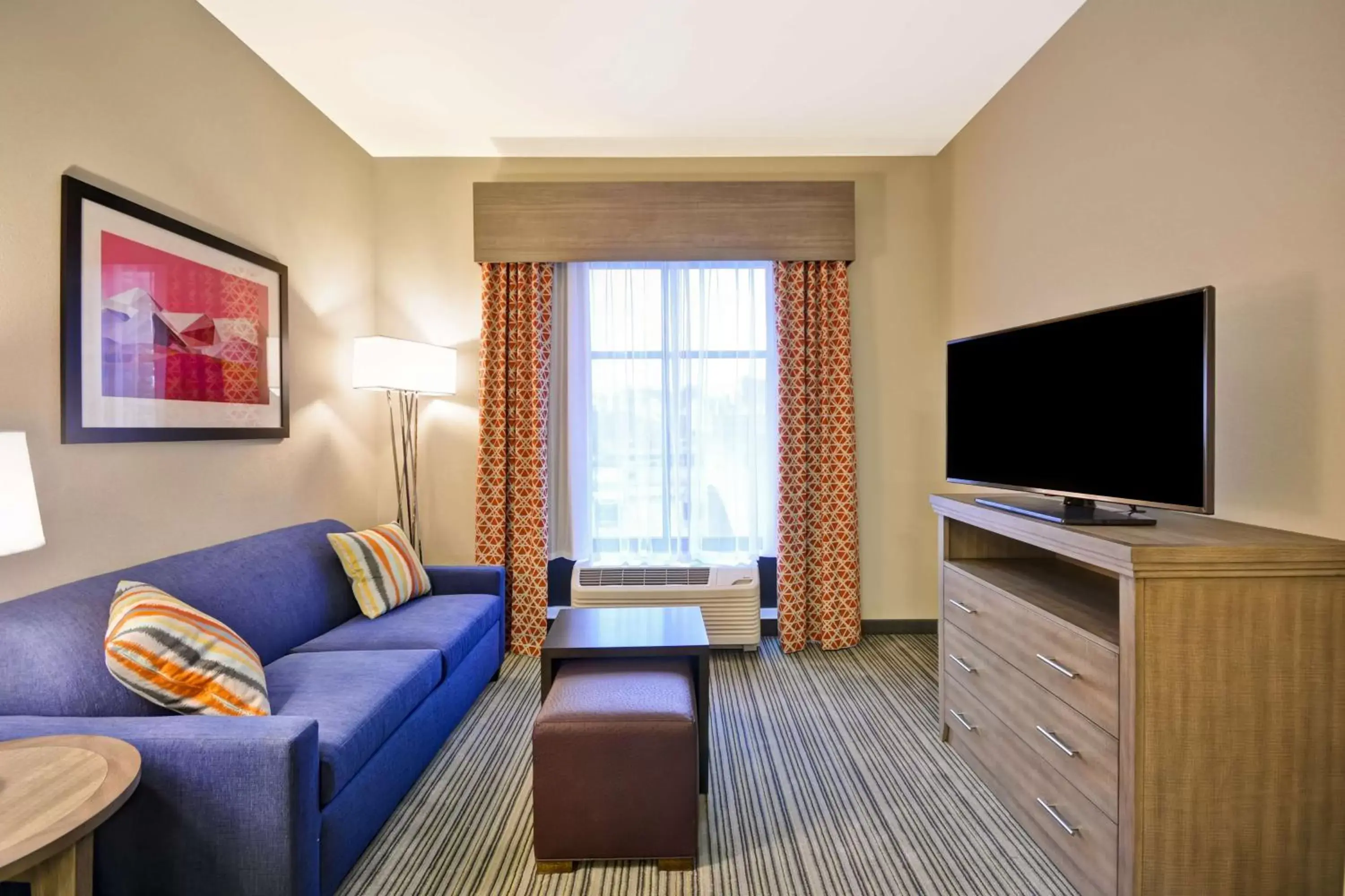 Living room, Seating Area in Homewood Suites By Hilton Rocky Mount