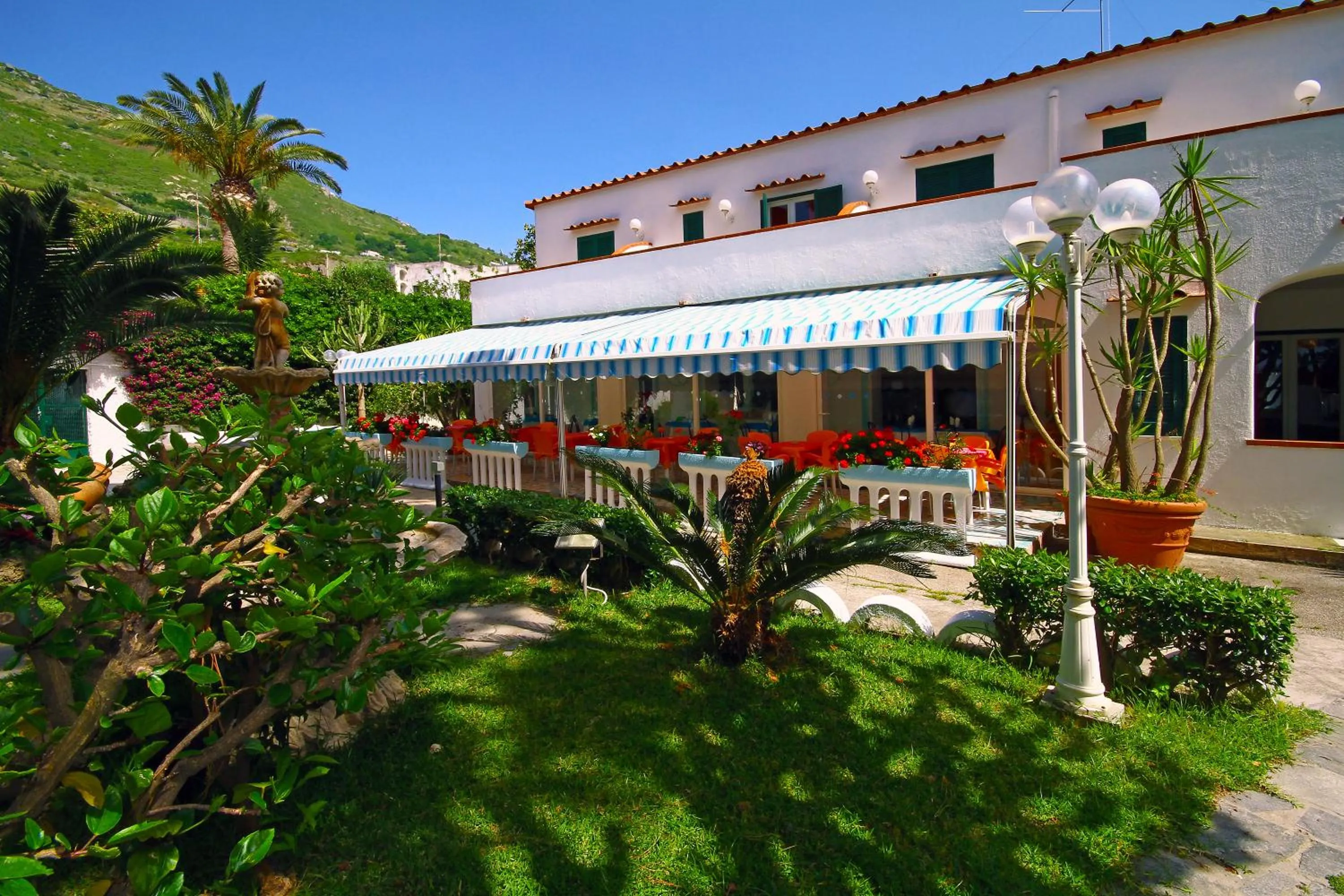 Restaurant/places to eat in Hotel Park Calitto
