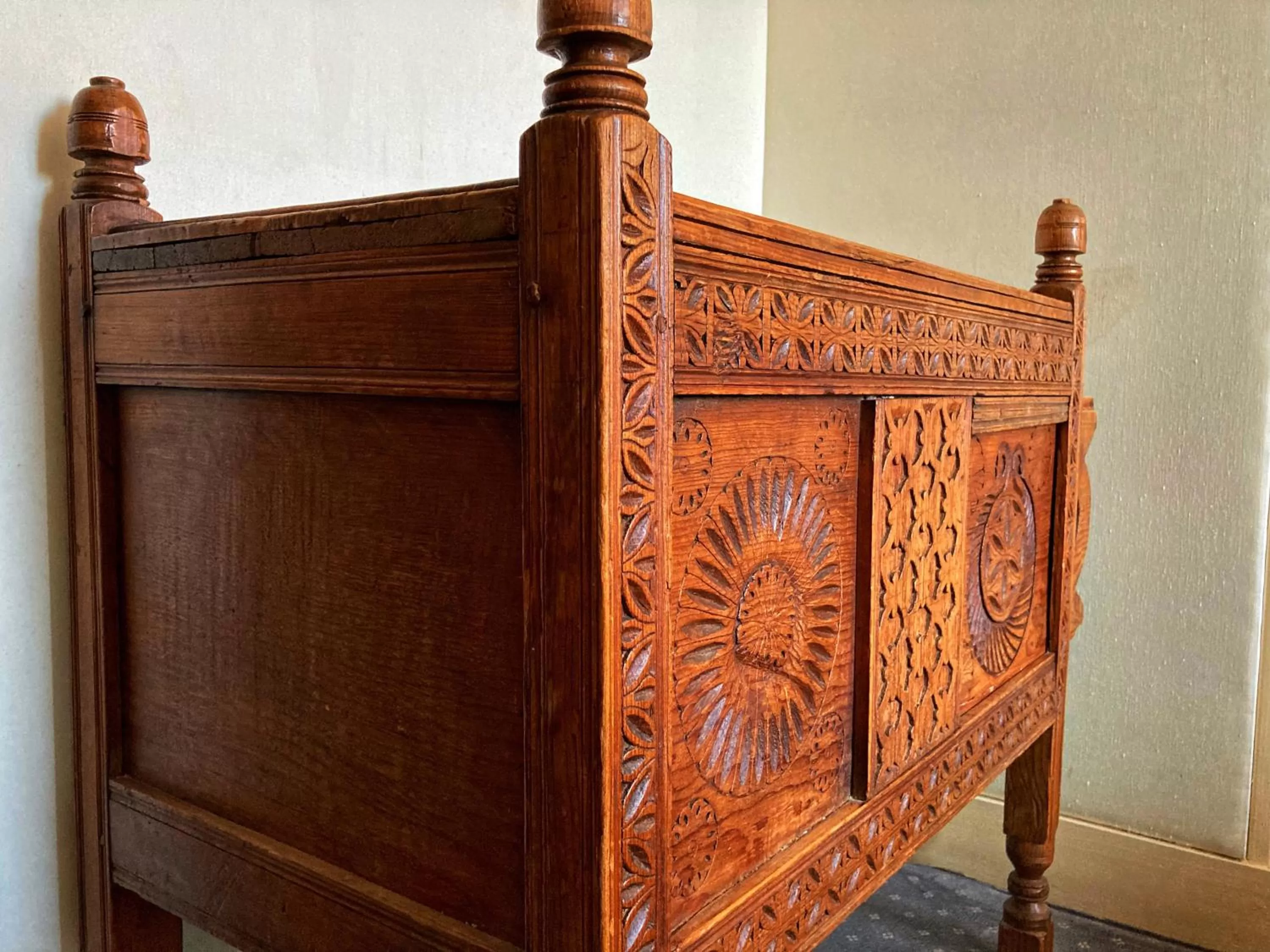 Decorative detail in Château Corneille