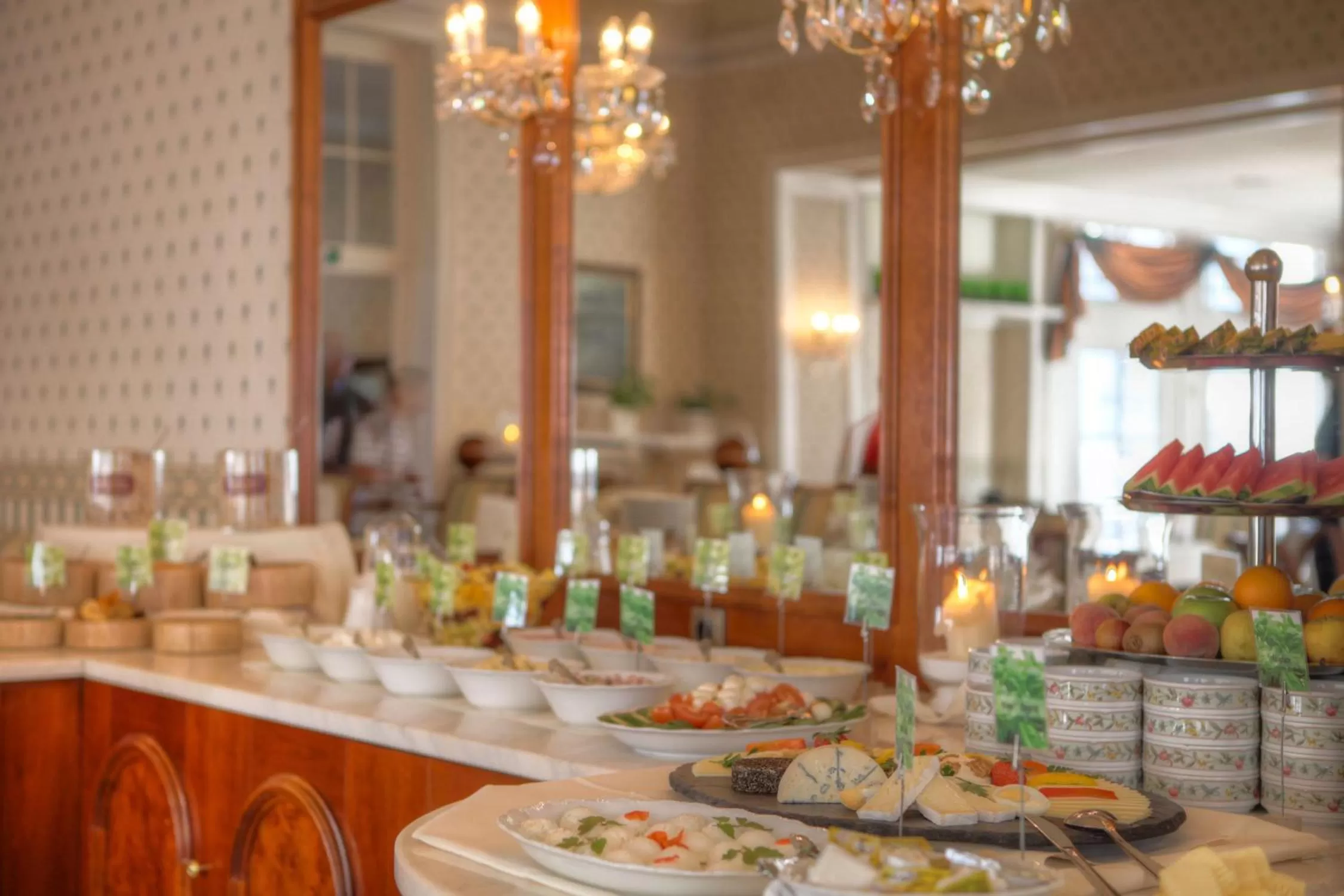 Food in SEETELHOTEL Villa Esplanade mit Aurora die zwei Villen als Rückzugsorte mit Stil, Genuss und Geschichte