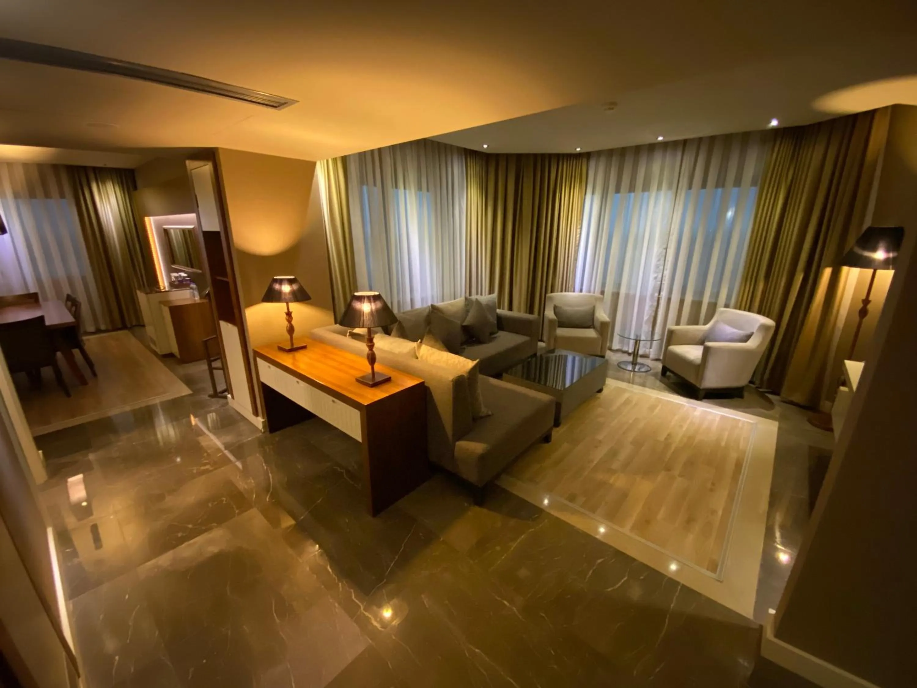 Living room, Bed in Kolin Hotel Spa & Convention Center