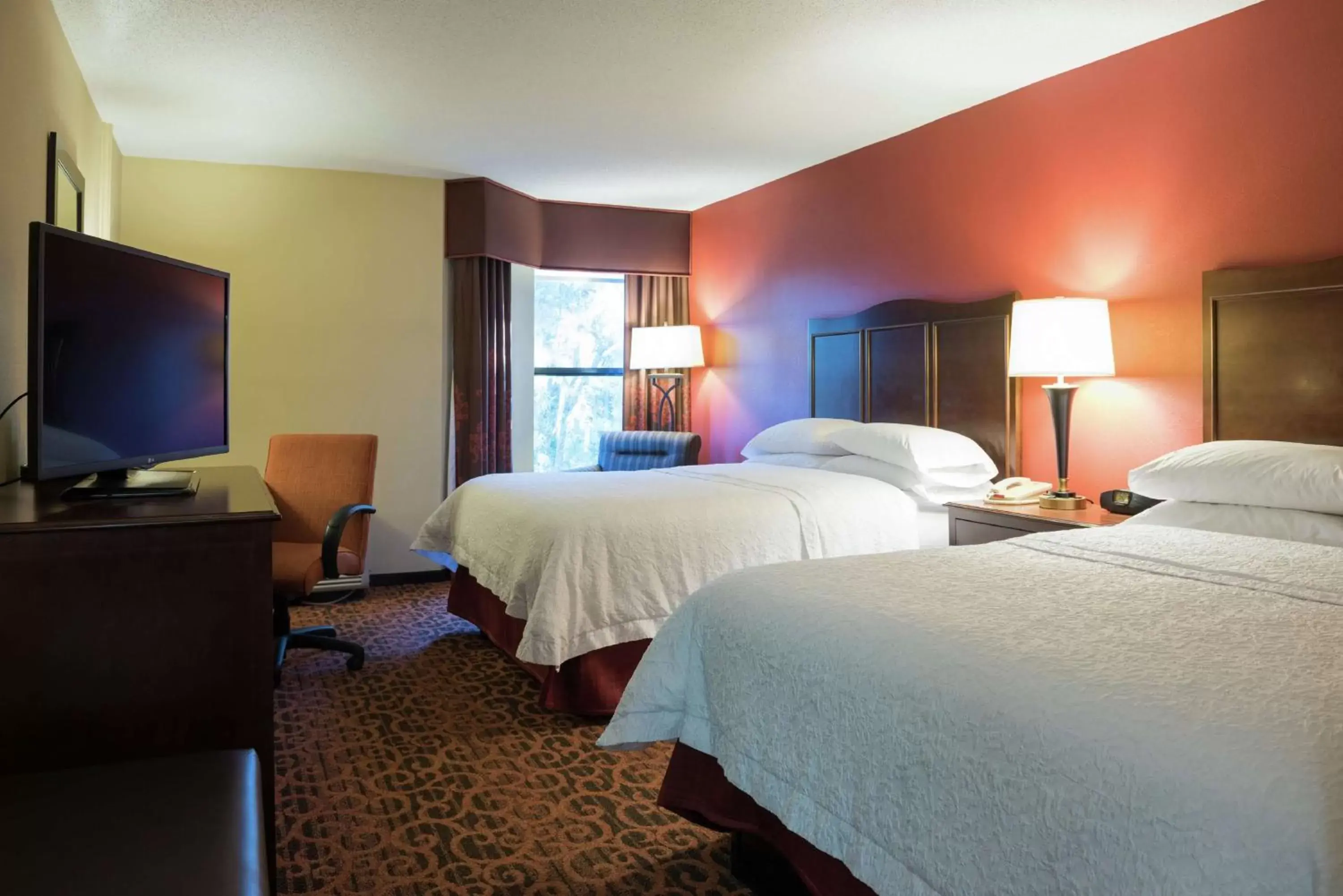 Bedroom in Hampton Inn & Suites Tampa-North