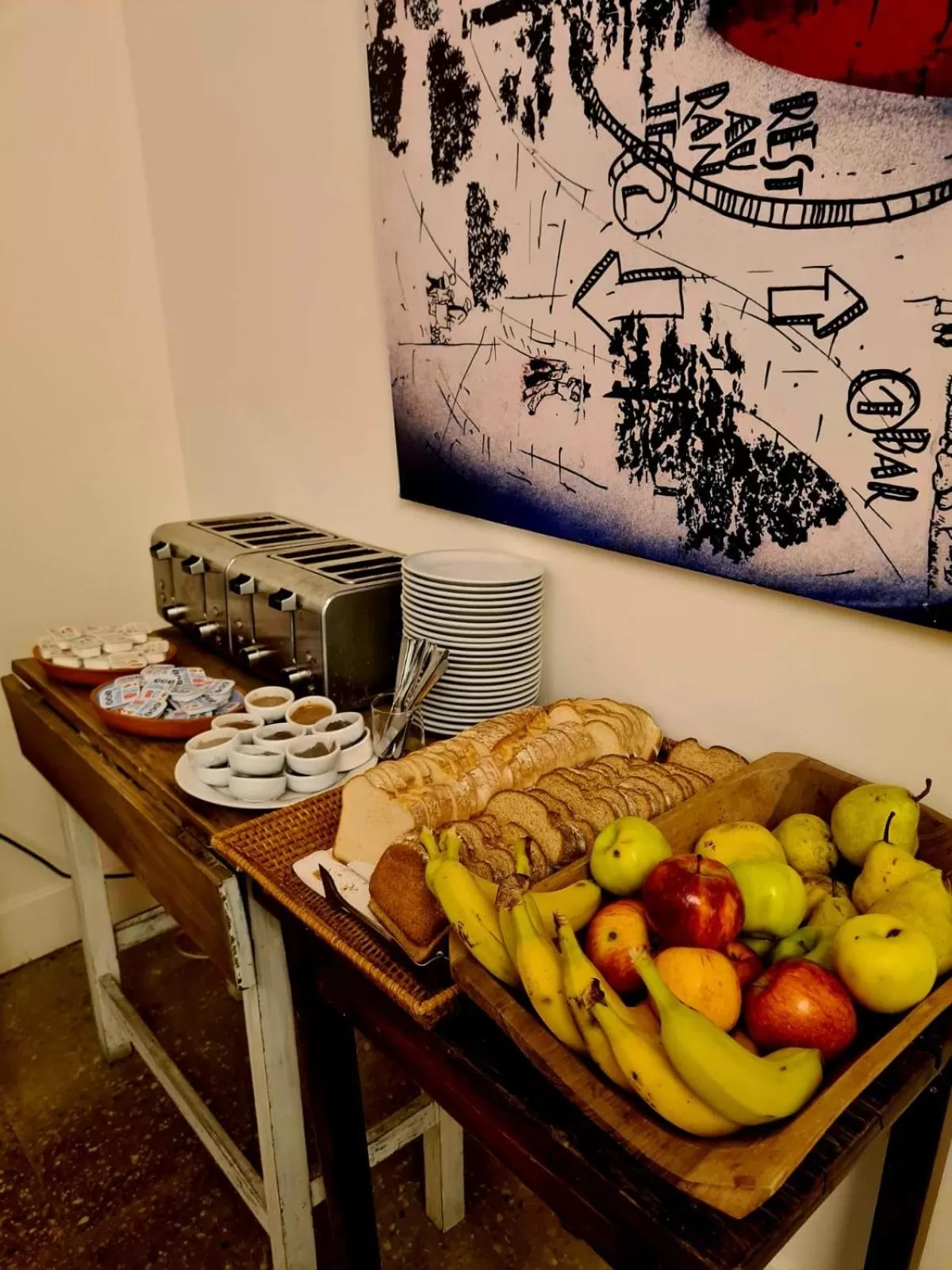 Food and drinks in Hotel Costa Rica