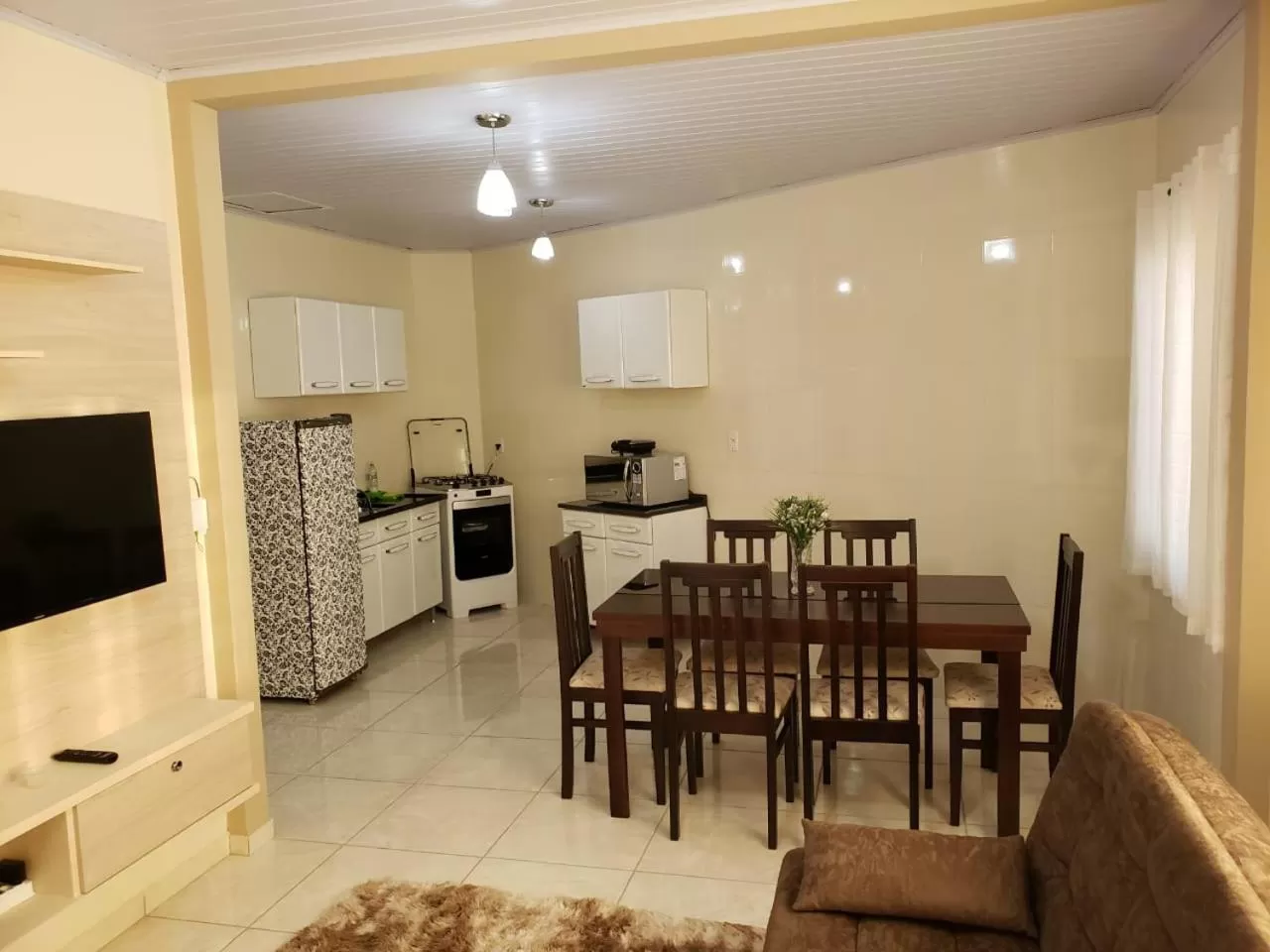 Kitchen or kitchenette, Dining Area in Felipe Family Houses - Casas de temporada