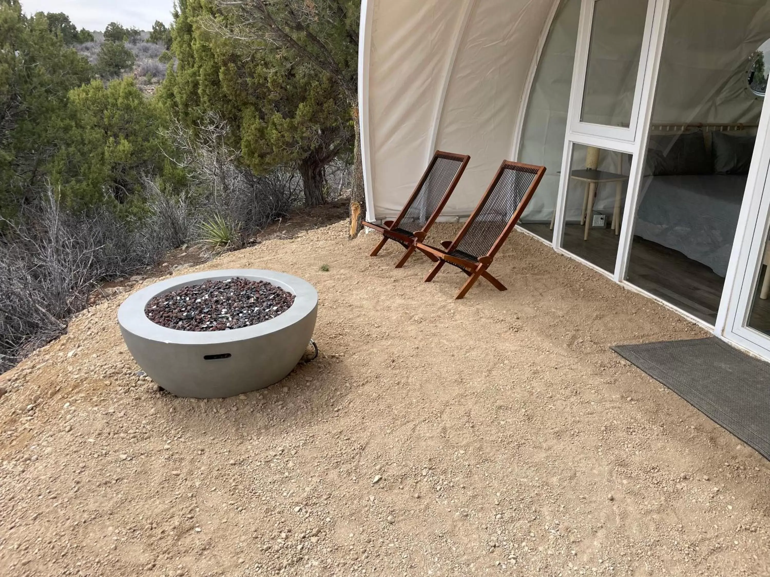 Patio in Canyon Rim Domes - A Luxury Glamping Experience!!