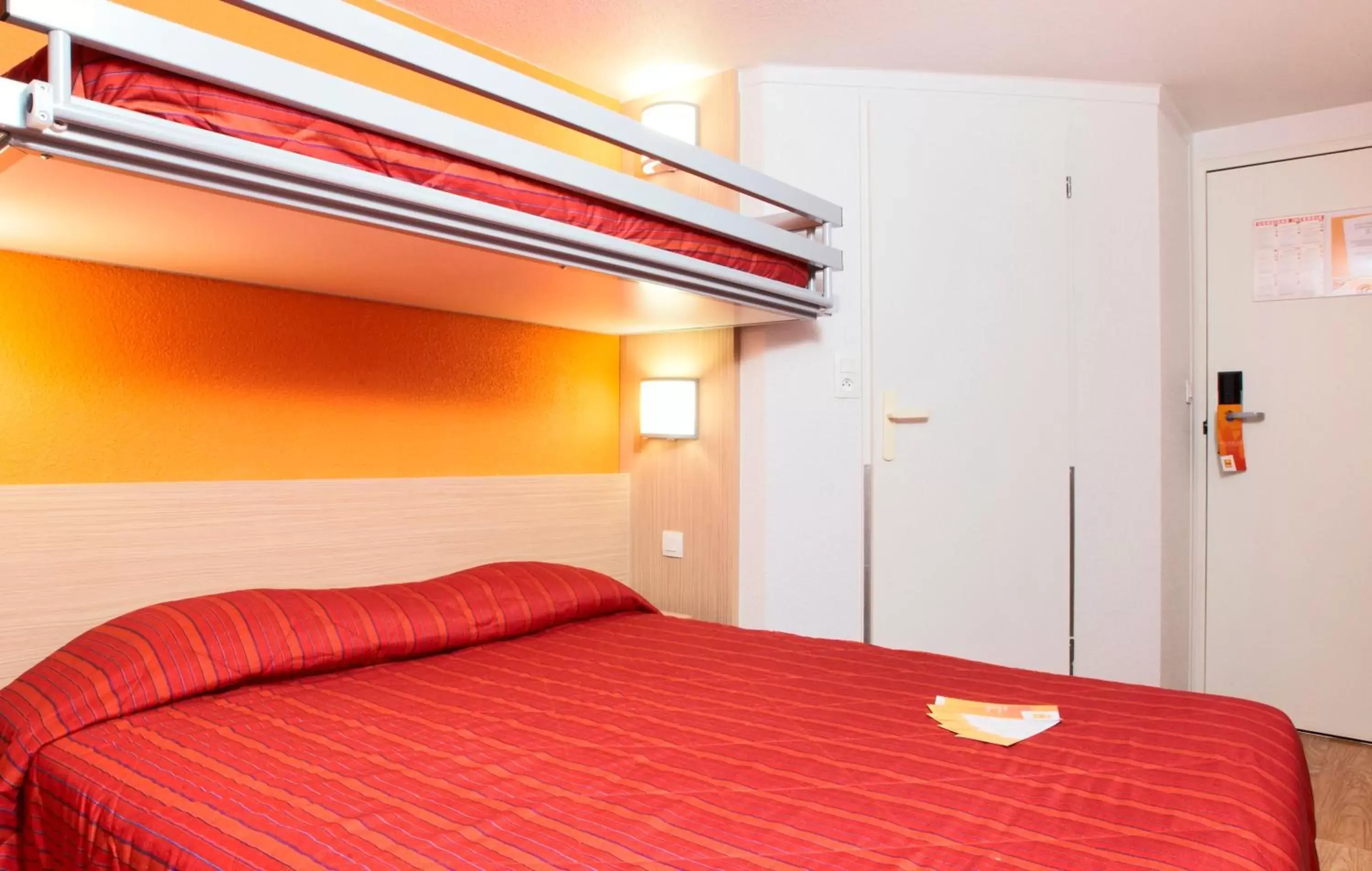 Bed in Premiere Classe Montreuil