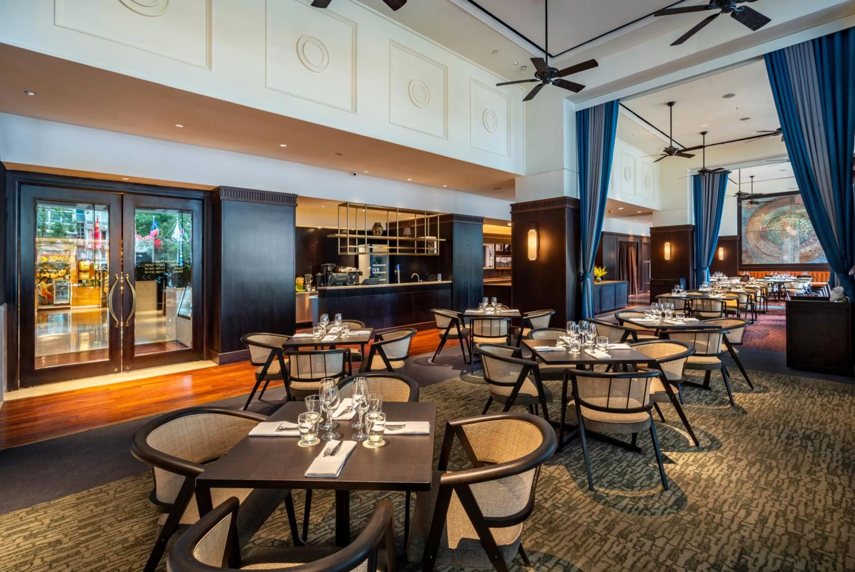 Restaurant/places to eat in Hôtel du Parc Hanoï