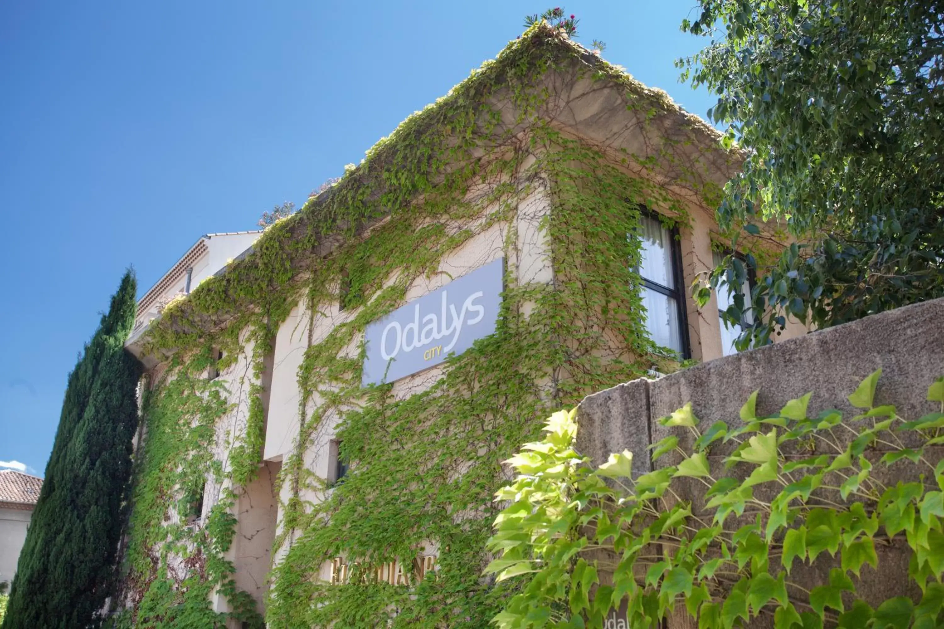 Facade/entrance, Property Building in Odalys City Aix en Provence Les Floridianes