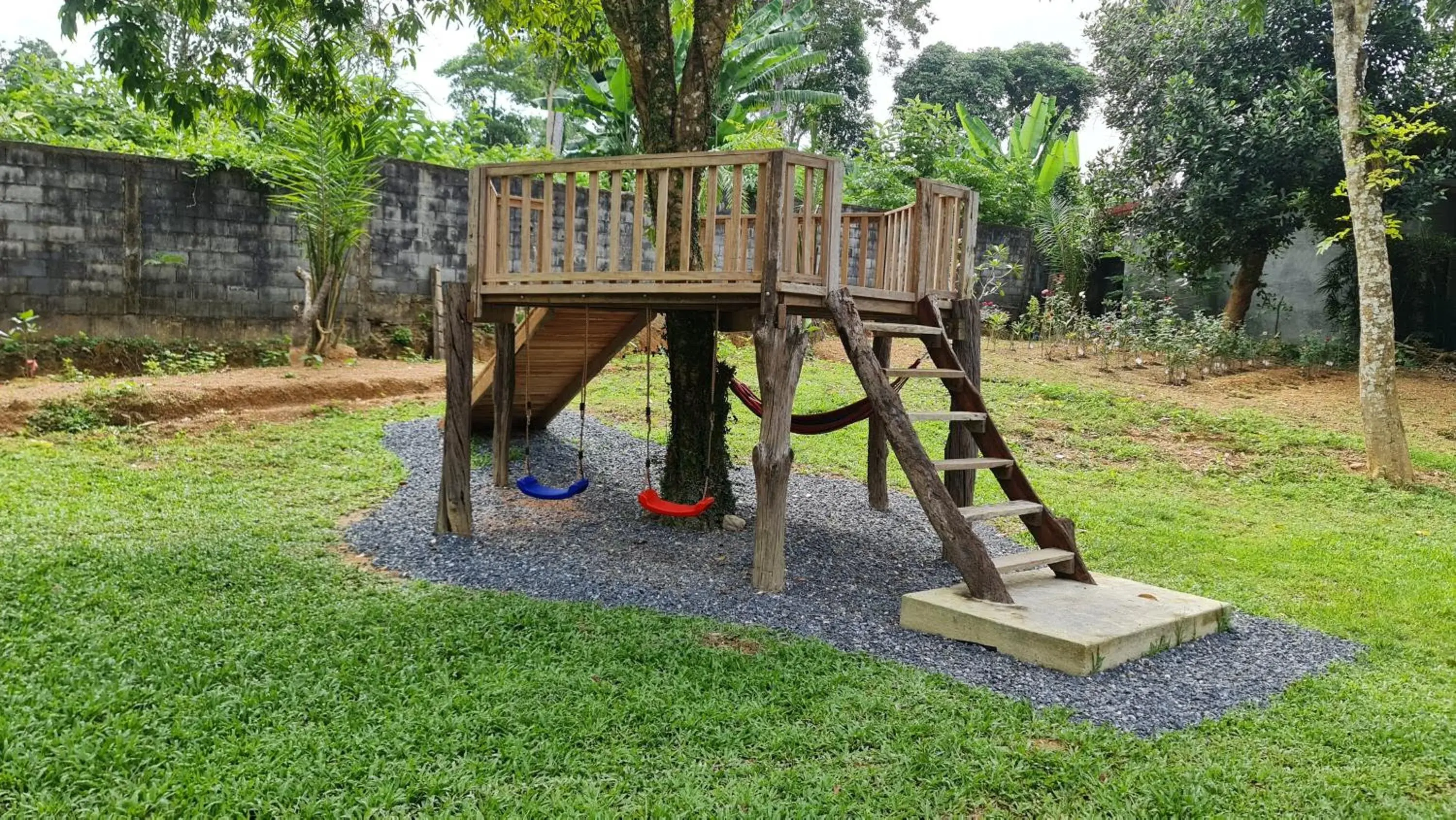 Children's Play Area in Baan Suan Rim Klong