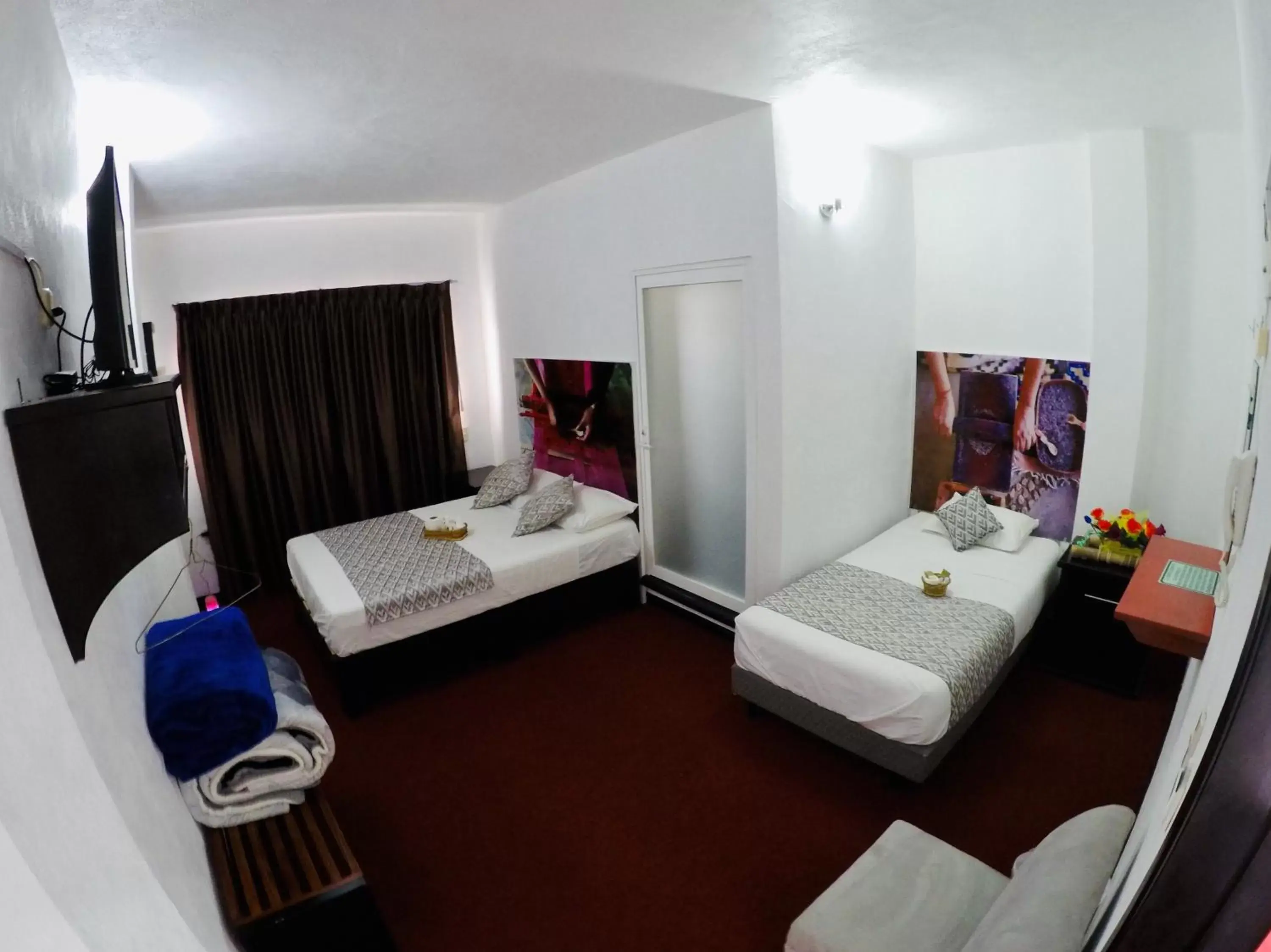 Photo of the whole room, Bed in Hotel Maragreens