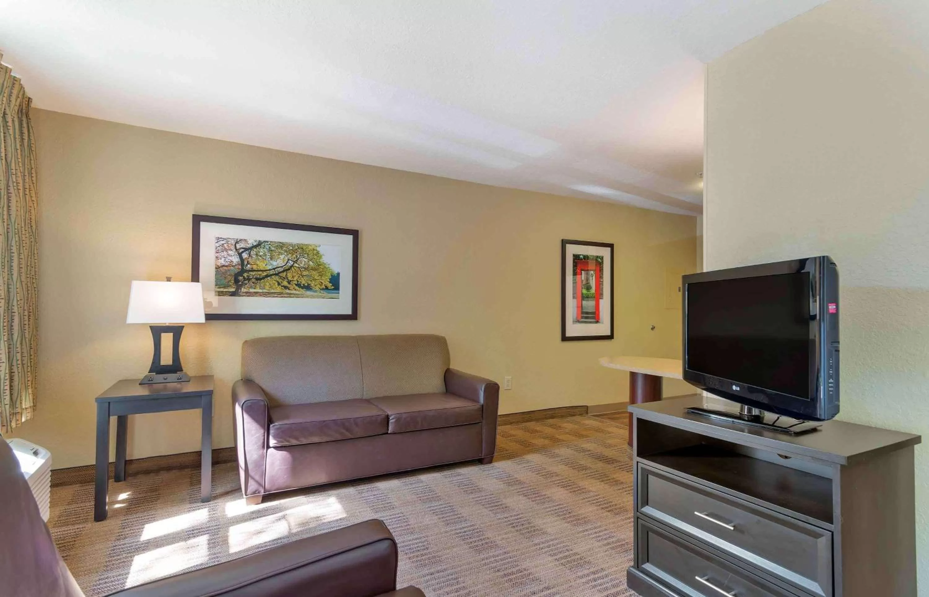 Bedroom in Extended Stay America Suites - Phoenix - Midtown