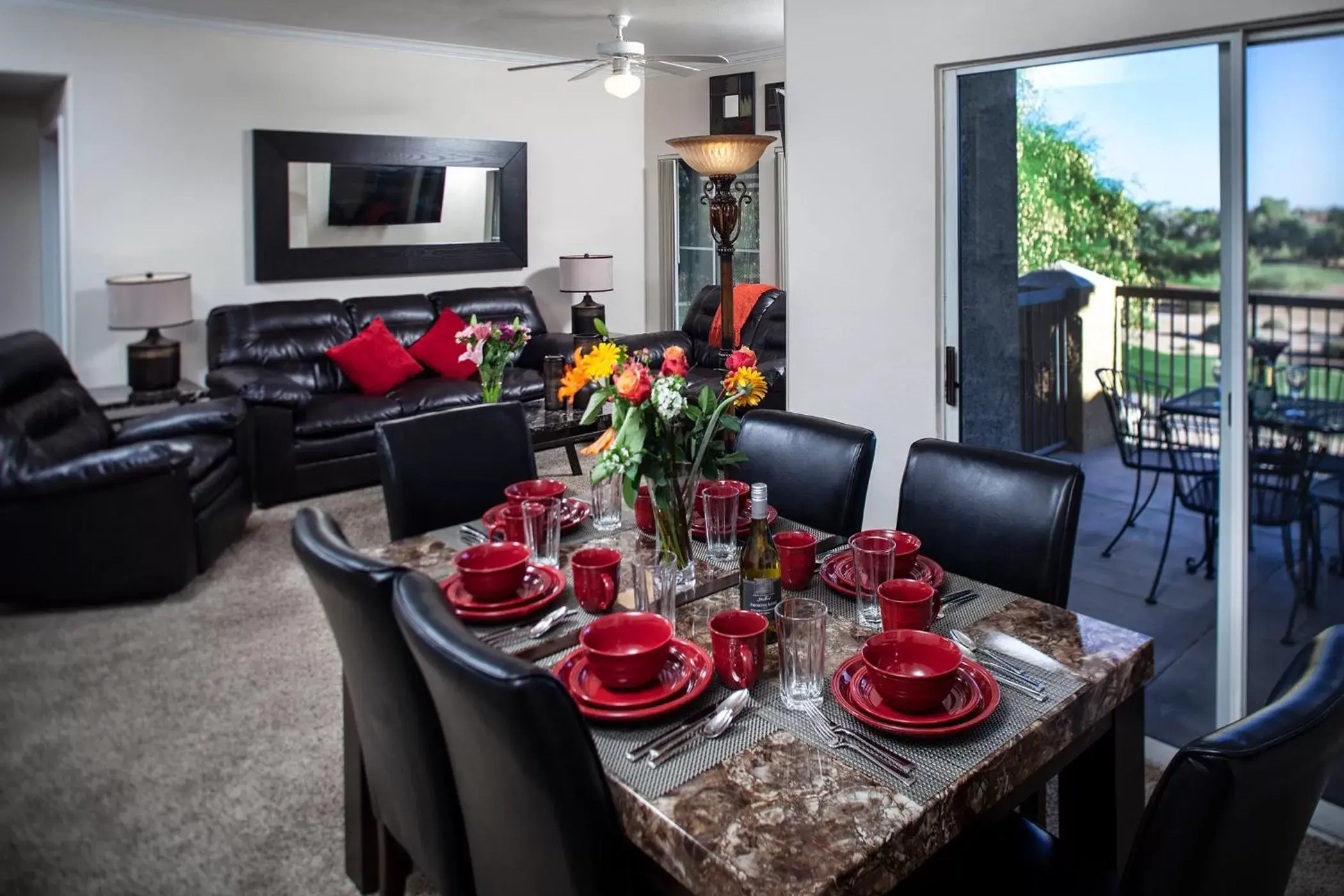 Dining area in Luxury Condos by Meridian CondoResorts- Scottsdale
