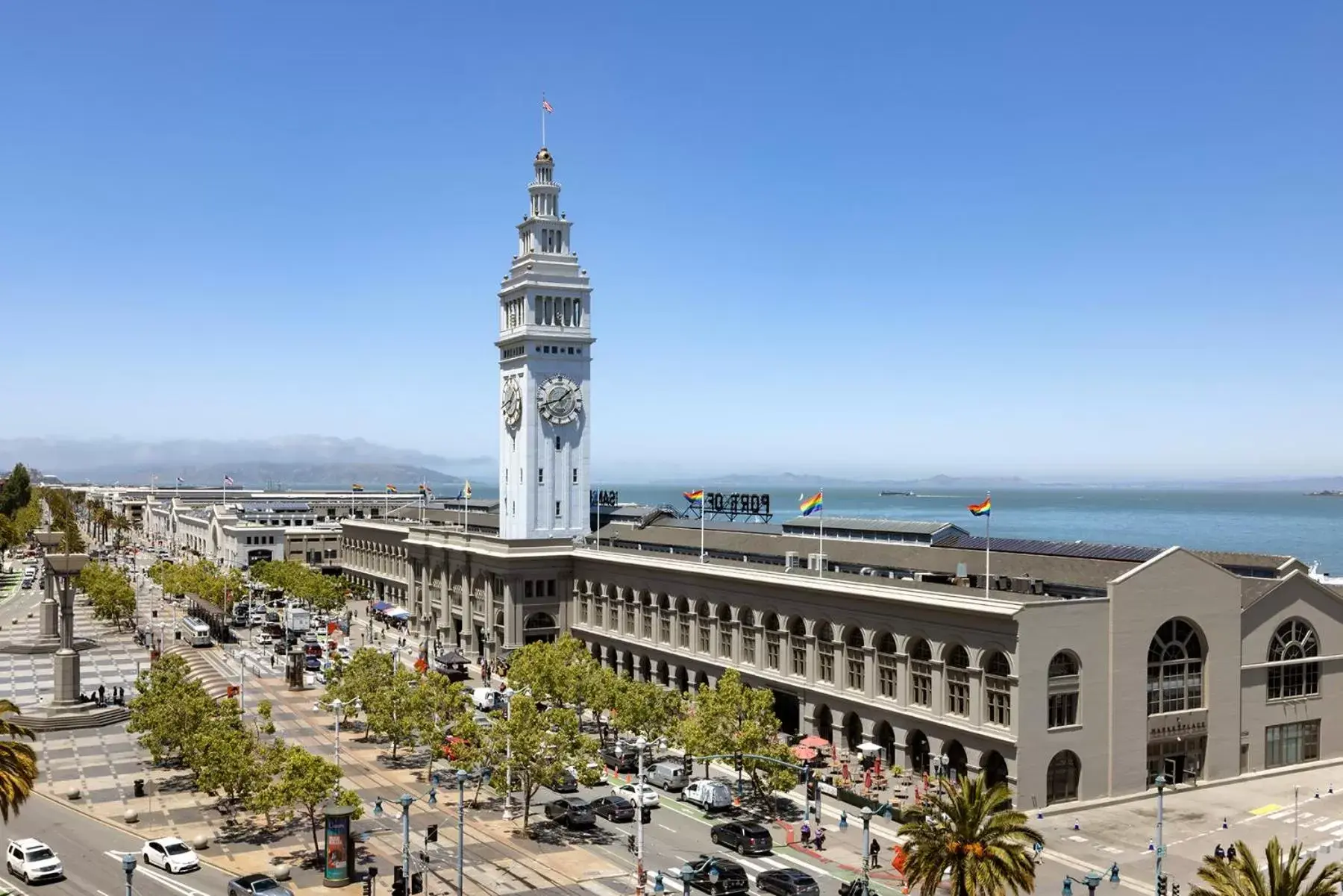 Nearby landmark in 1 Hotel San Francisco