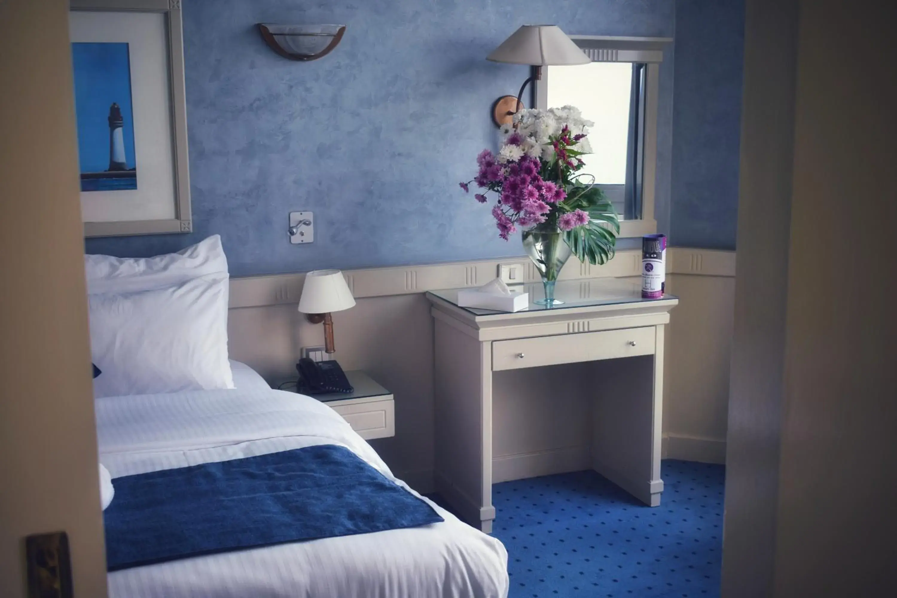 Bed in Romance Alexandria Hotel
