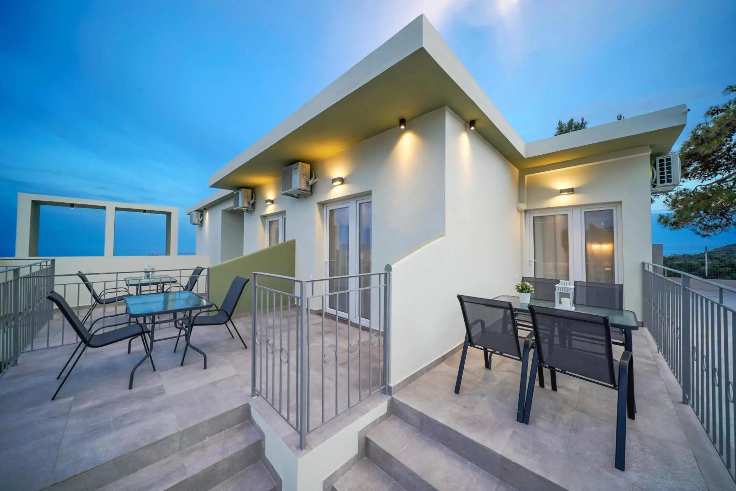 Patio, Balcony/Terrace in Endless View Villa