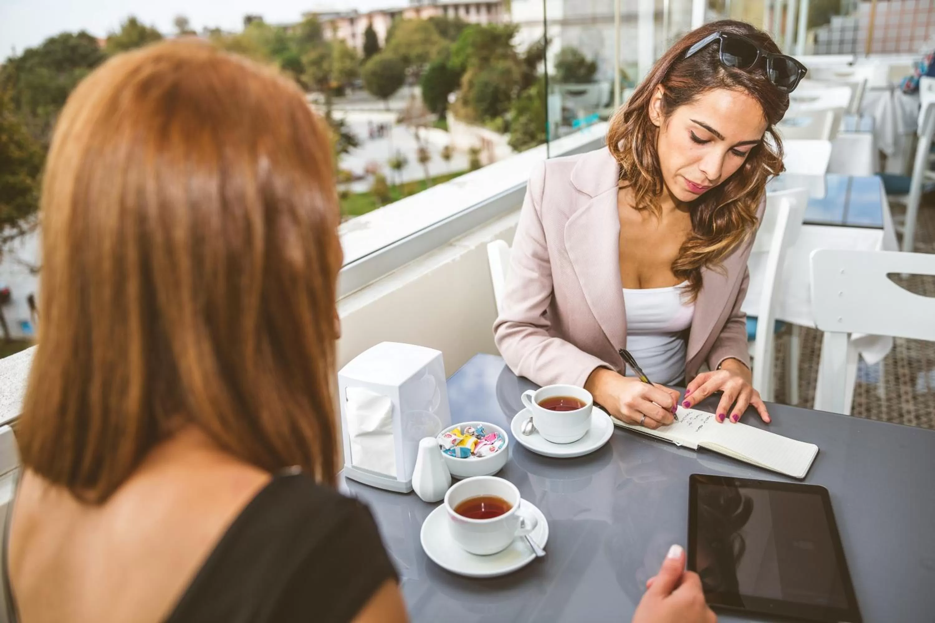 Restaurant/places to eat in Star Holiday Hotel