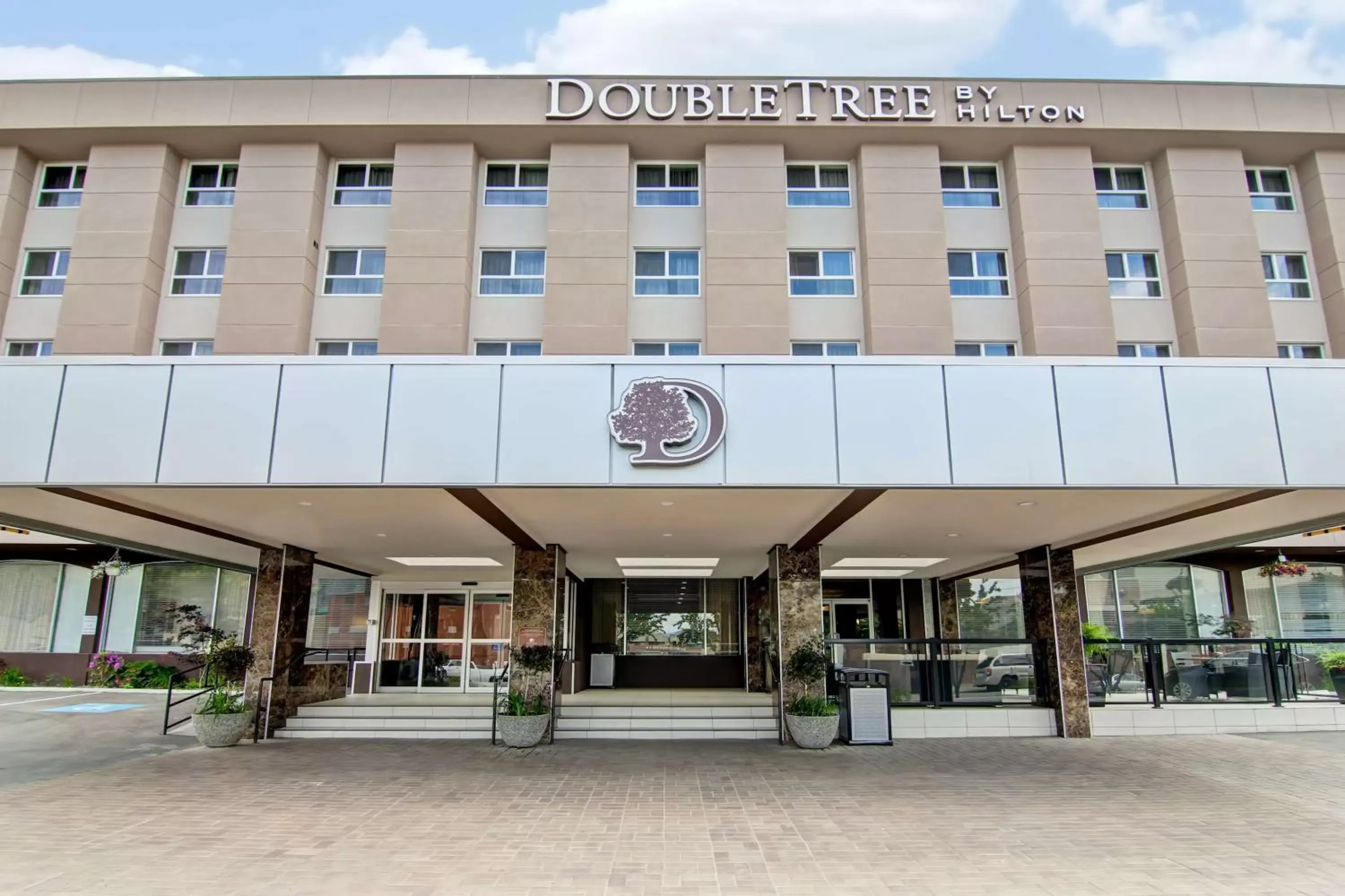 Property Building in DoubleTree by Hilton - Kamloops
