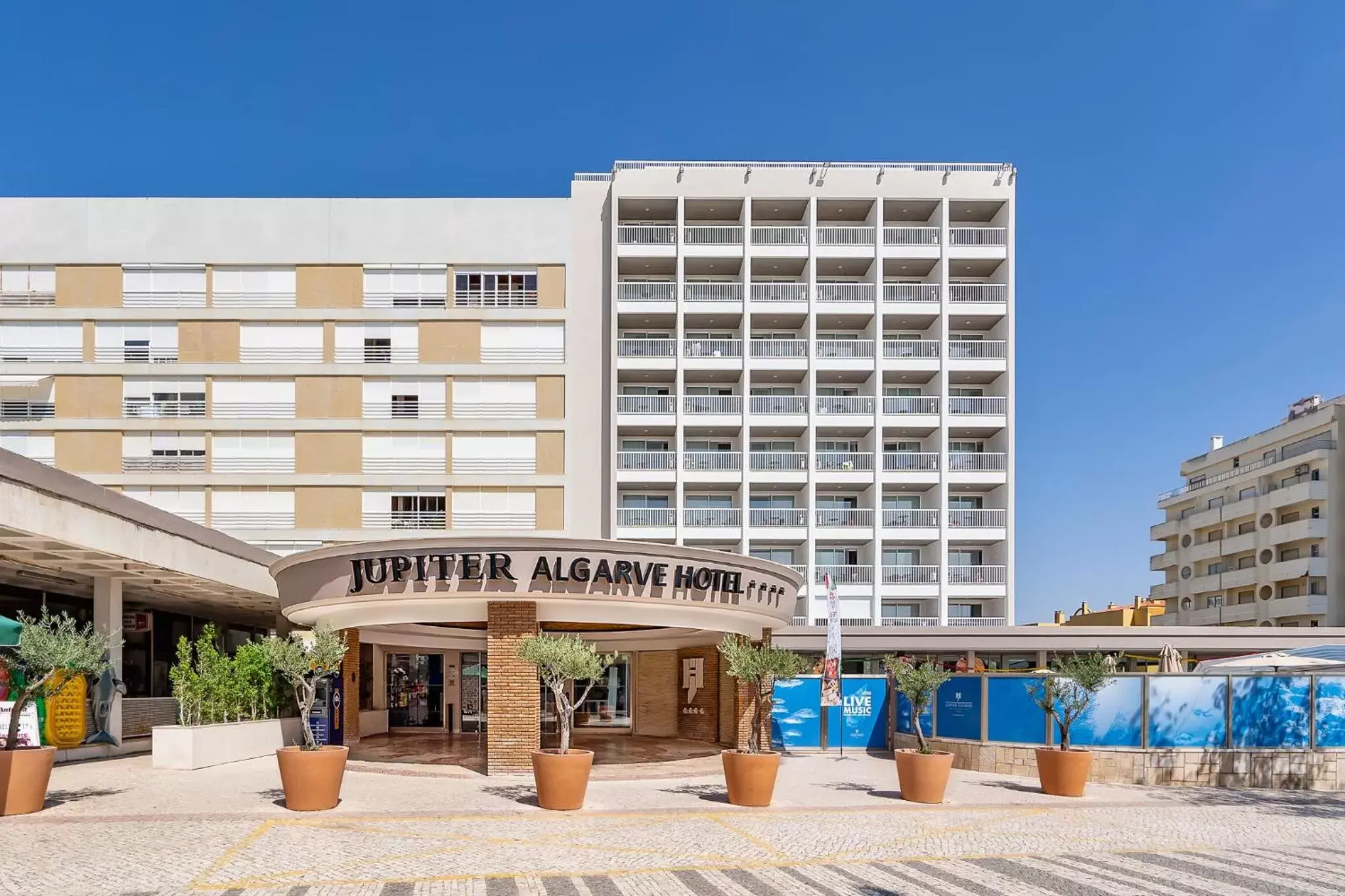 Facade/entrance, Property Building in Jupiter Algarve Hotel