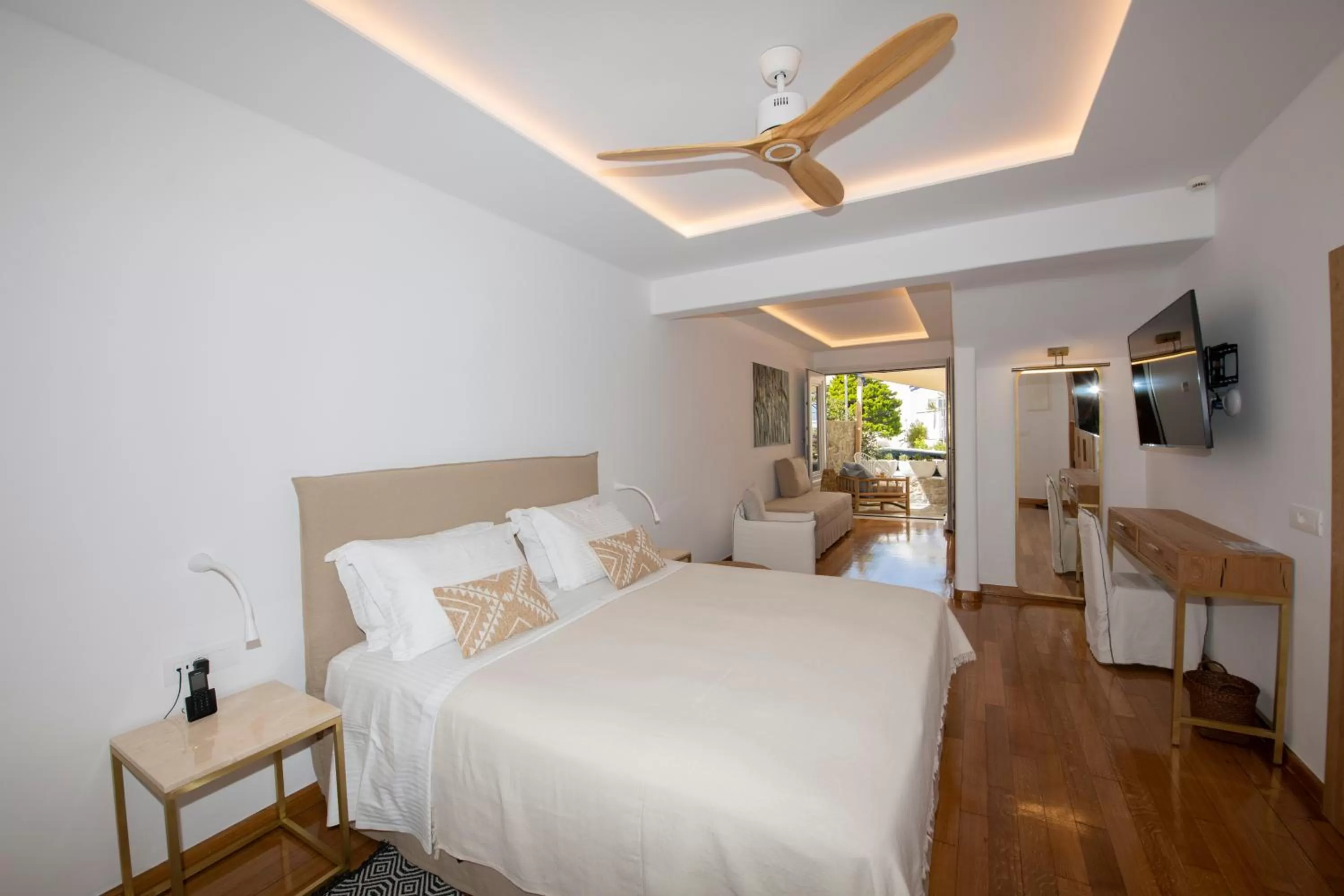 Photo of the whole room, Bed in Elena Hotel Mykonos