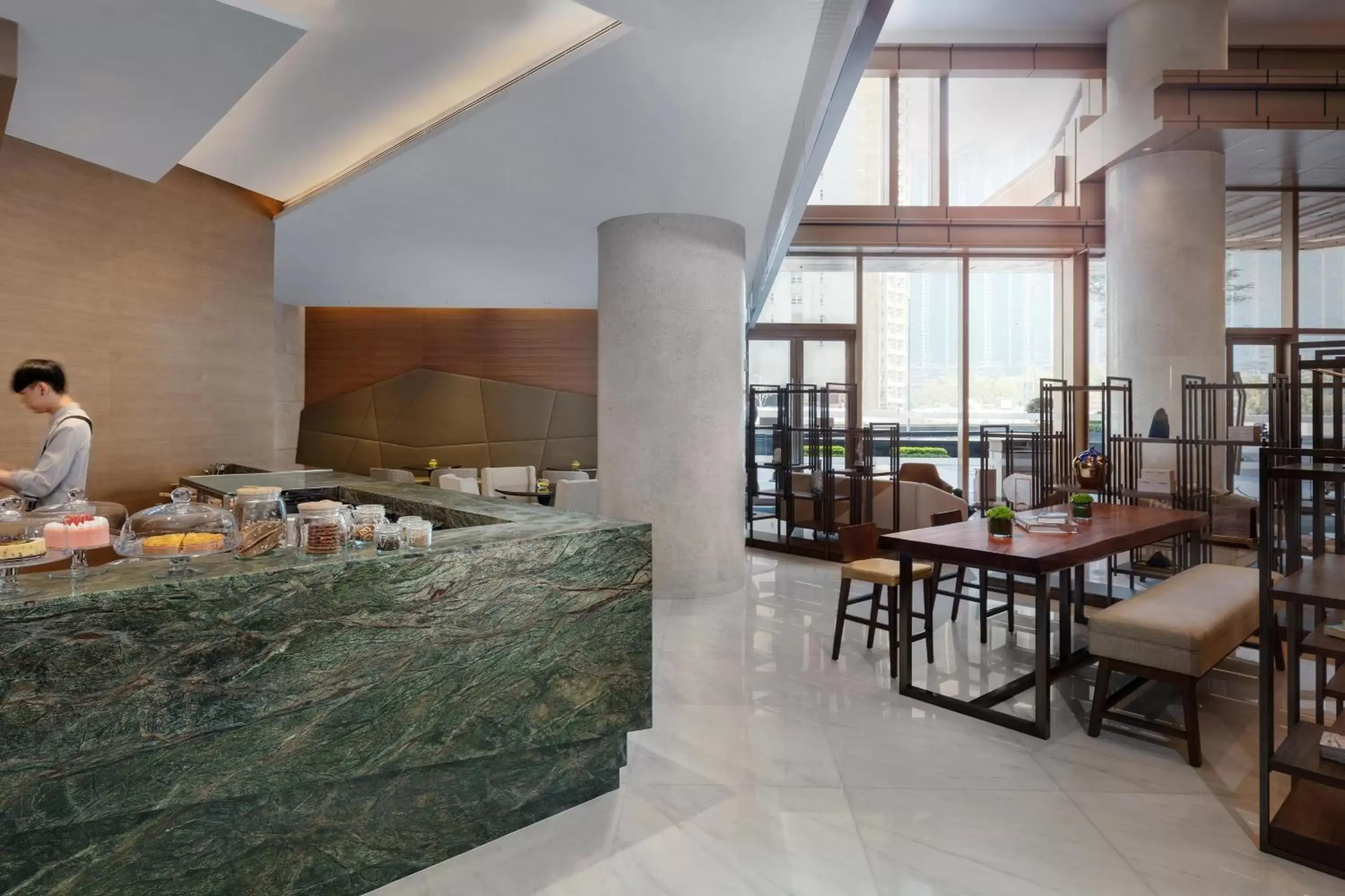 Lobby or reception, Restaurant/Places to Eat in Sheraton Hong Kong Tung Chung Hotel