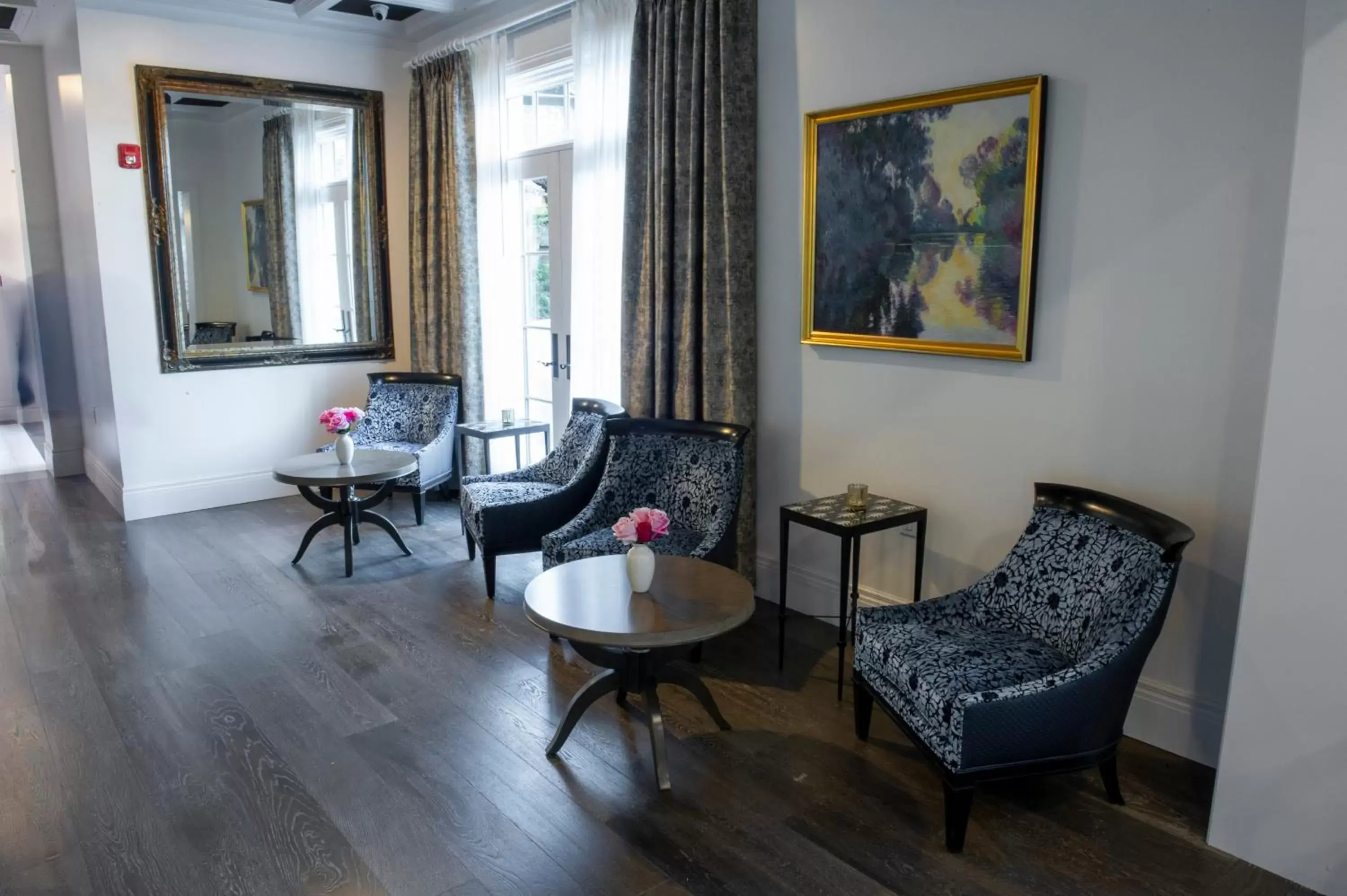 Lounge or bar, Seating Area in Mirbeau Inn & Spa, Rhinebeck