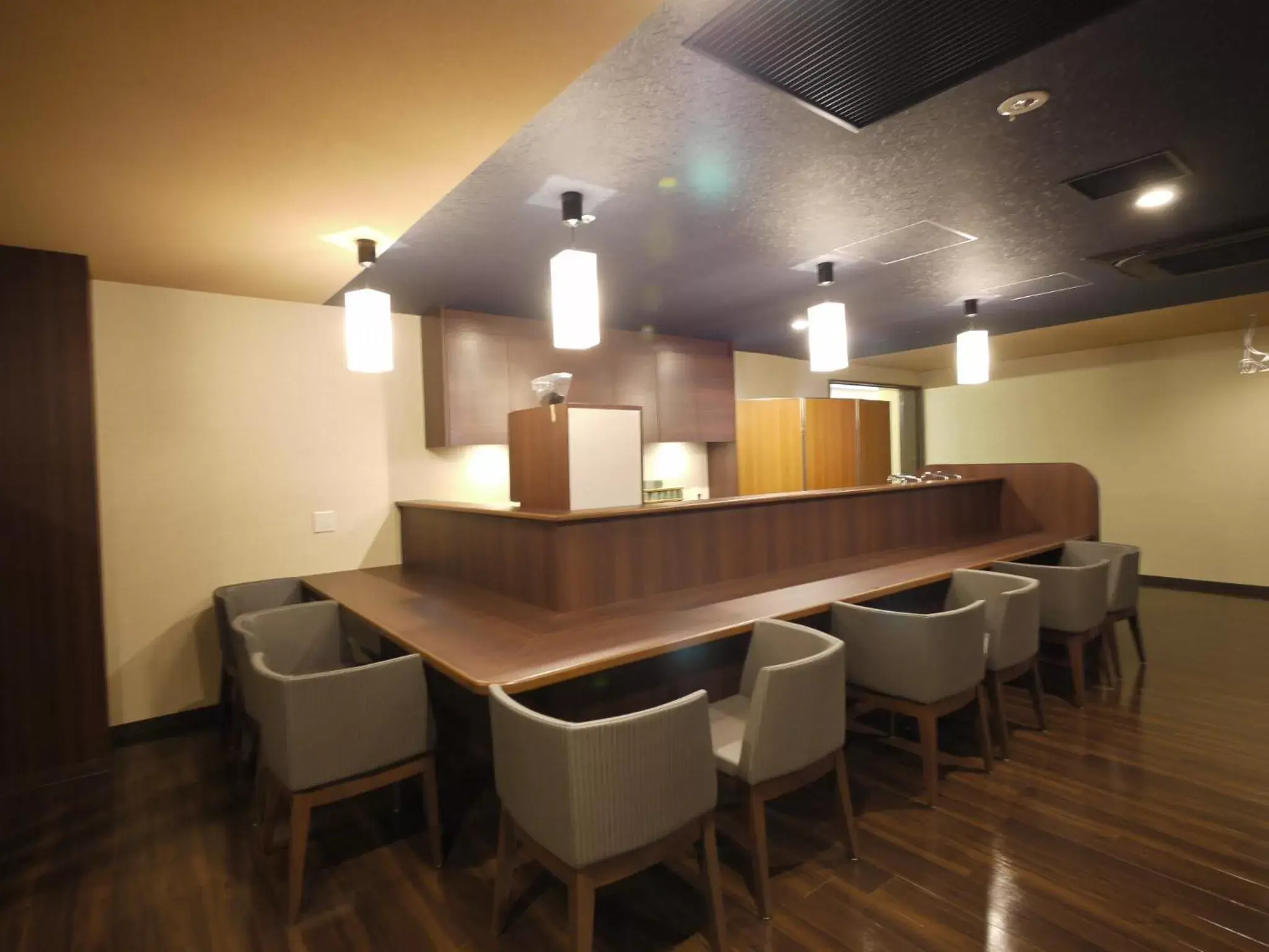 Restaurant/places to eat in Himeji Castle Grandvrio Hotel