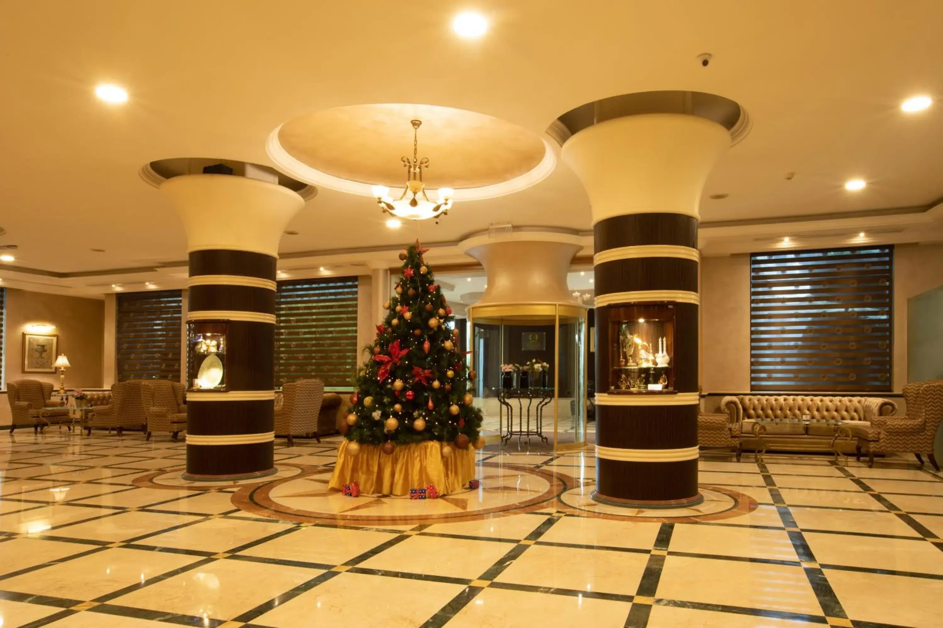 Lobby or reception in Bristol Amman Hotel