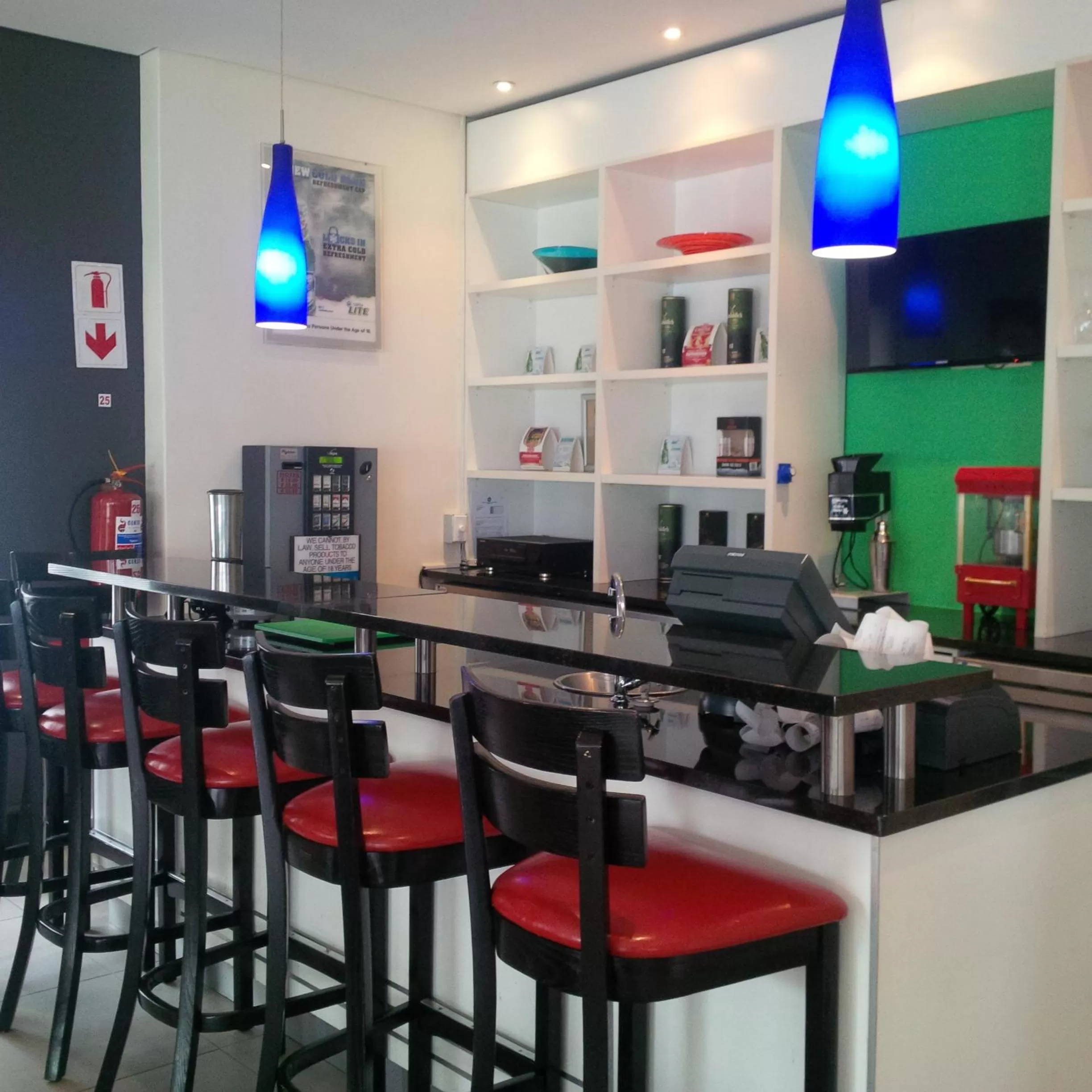 Lounge or bar in Premier Splendid Inn Bayshore