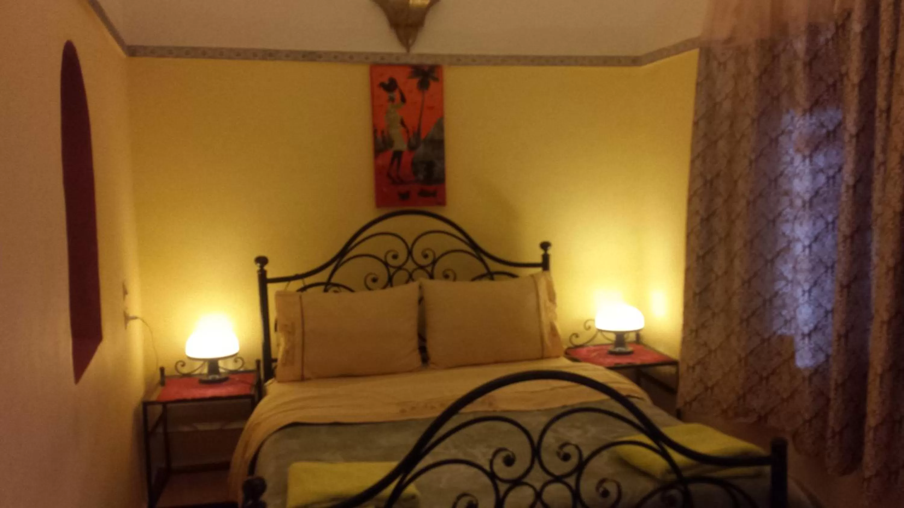 Bed in Riad Tifor