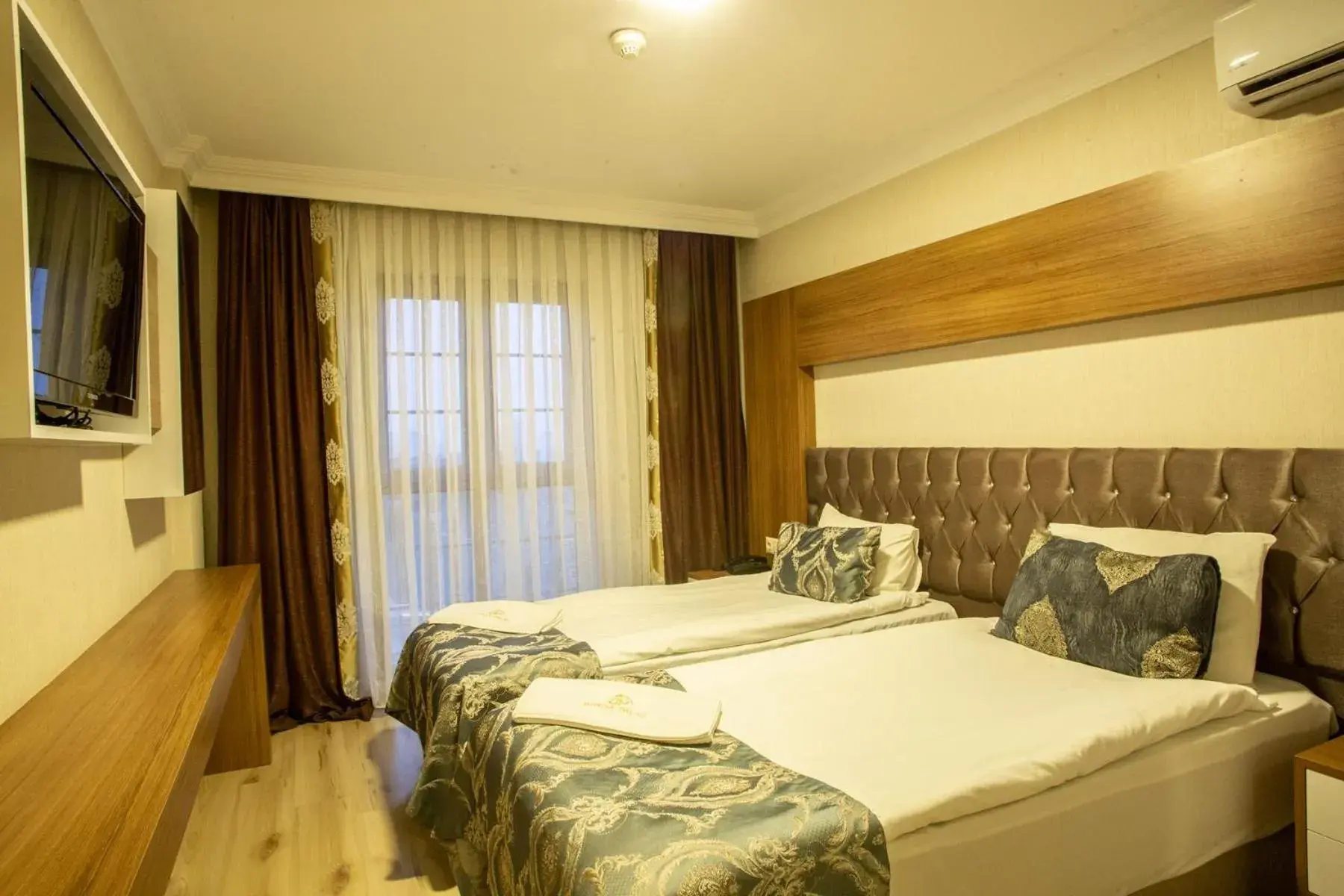 Bed in Bursa Palas Hotel