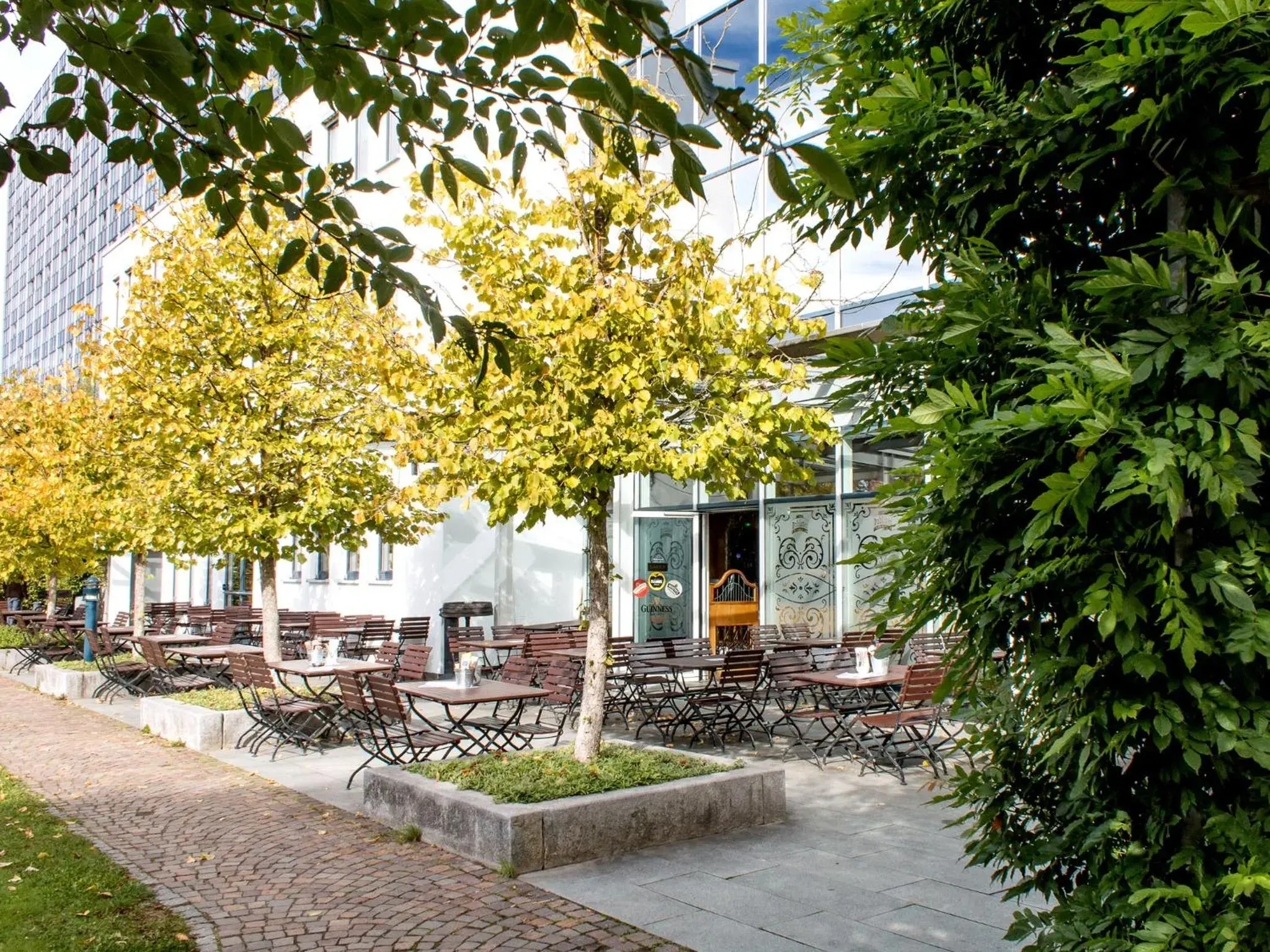 Restaurant/places to eat in DORMERO Hotel Stuttgart Restaurant/places to eat in DORMERO Hotel Stuttgart