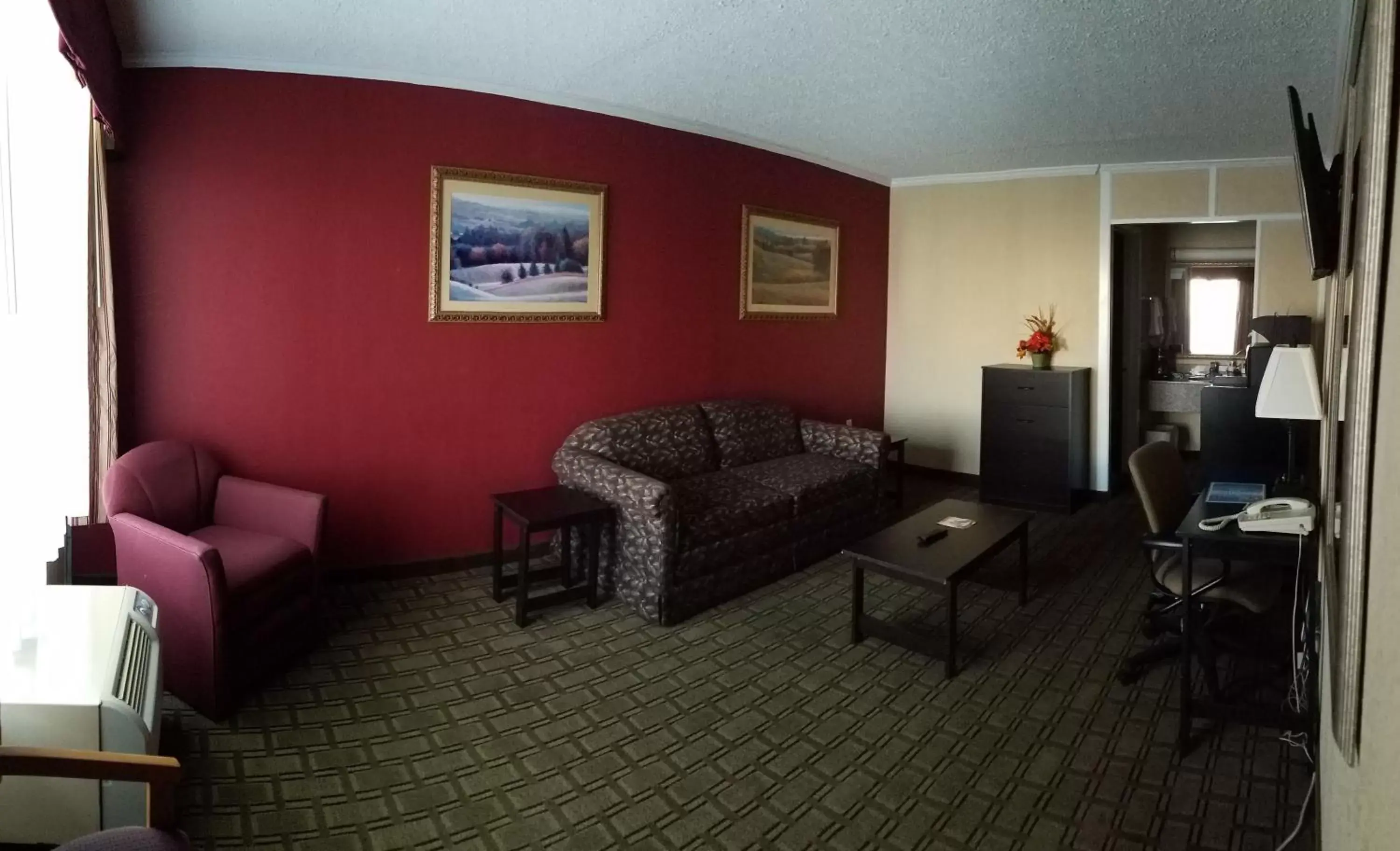 Living room, Seating Area in Travelodge by Wyndham Beckley