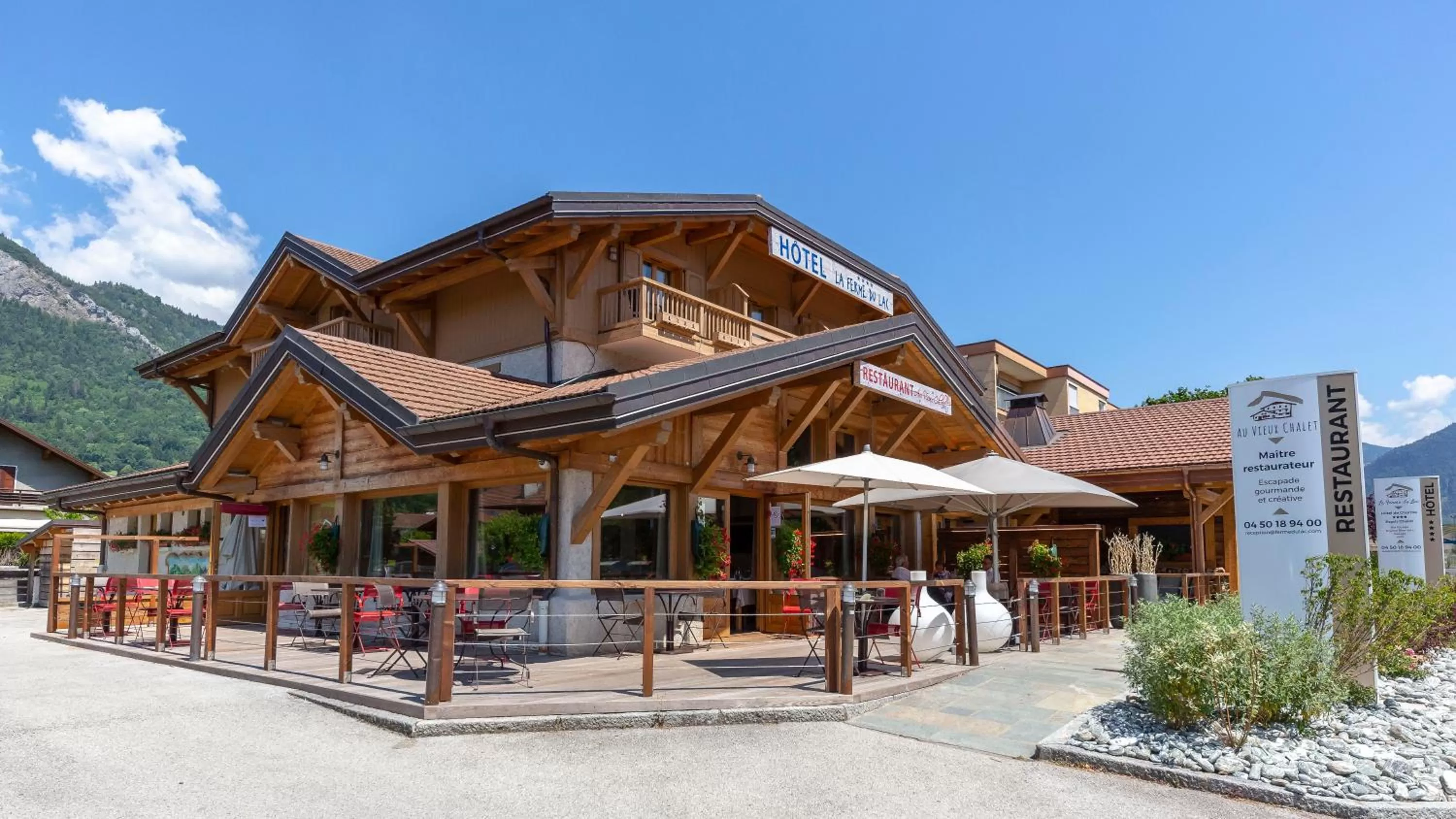 Facade/entrance in La Ferme Du Lac