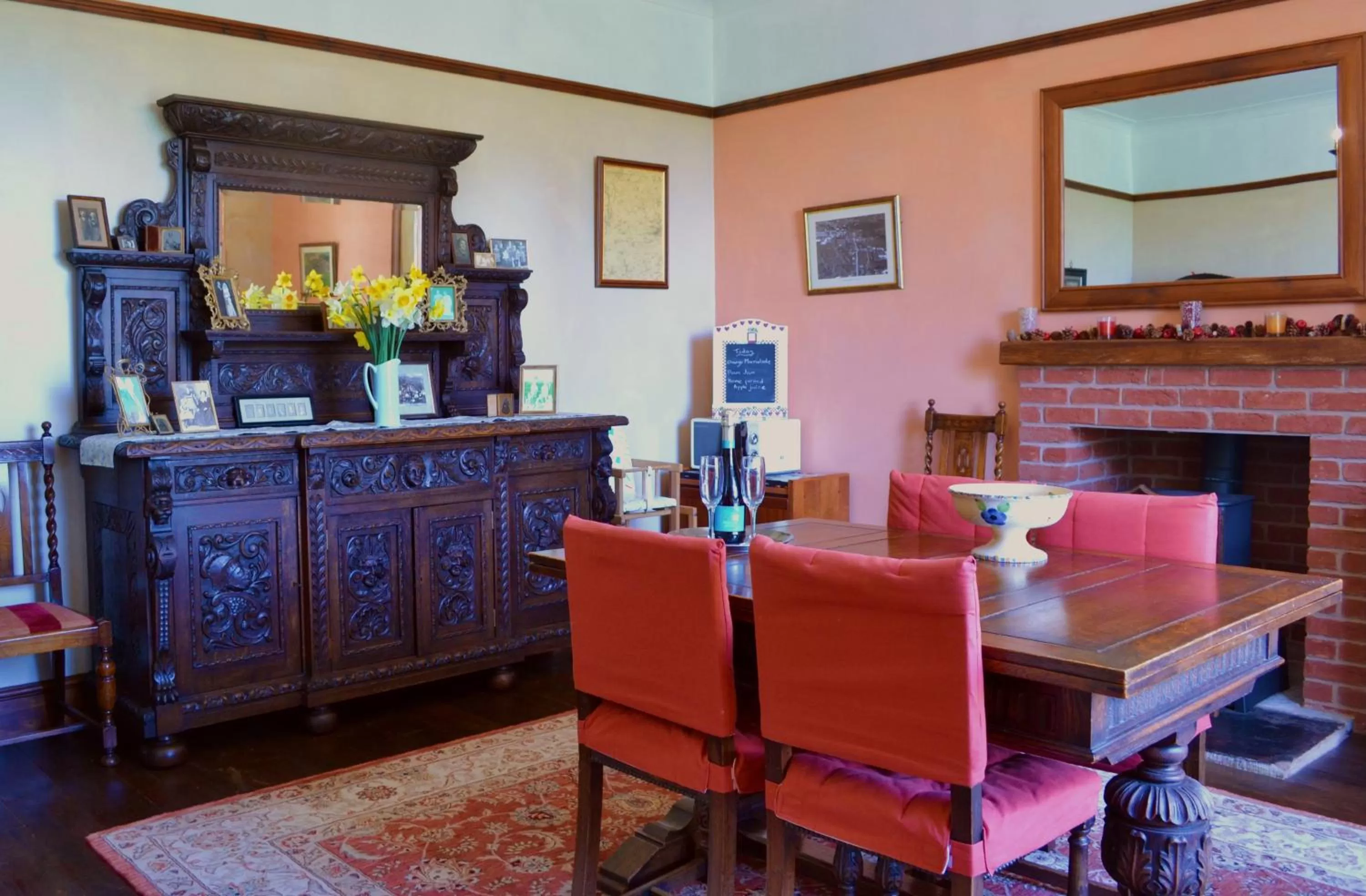 Dining area in Broome Park Farm B&B