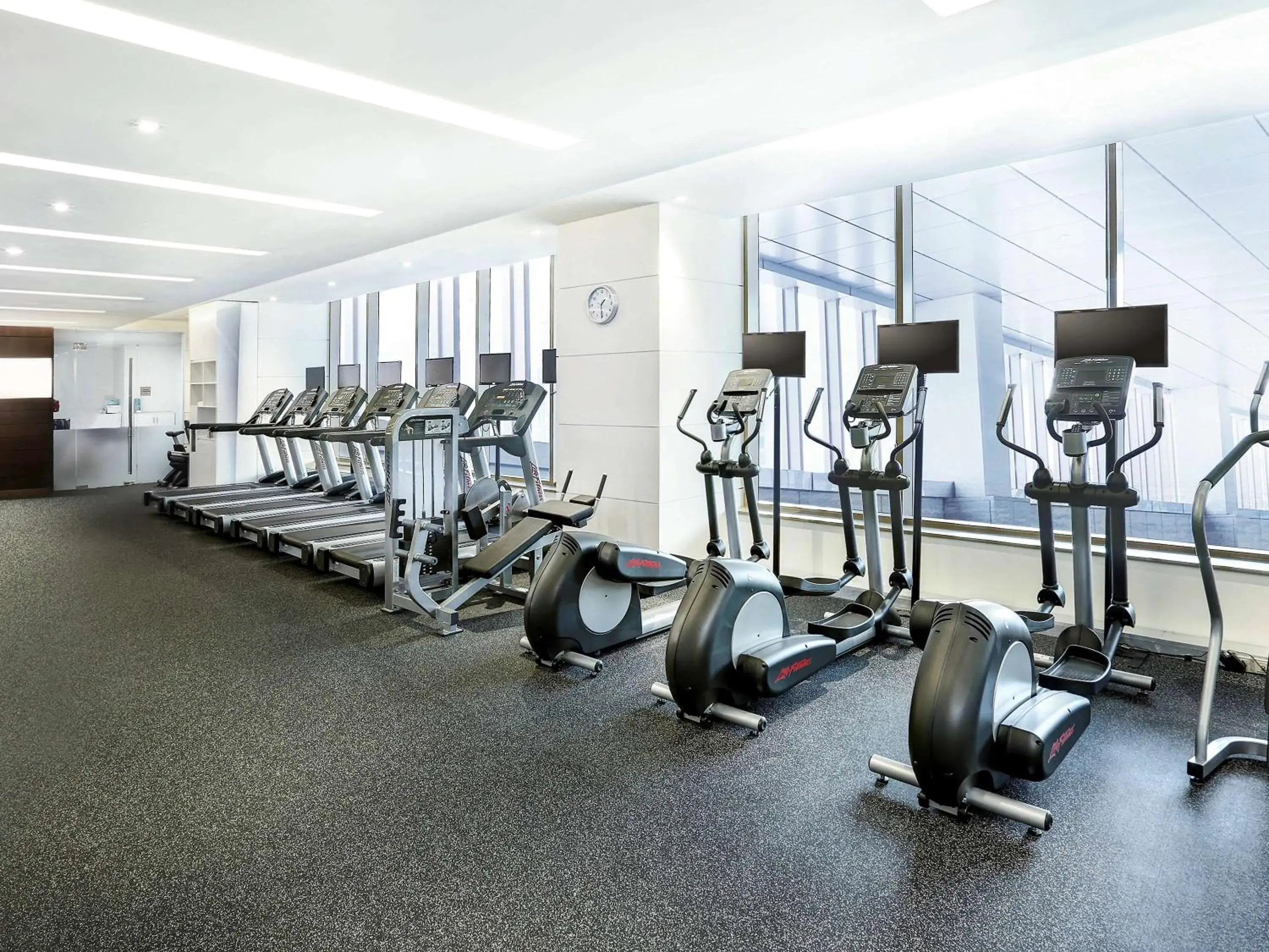 Fitness centre/facilities, Fitness Center/Facilities in Novotel Ambassador Suwon Hotel