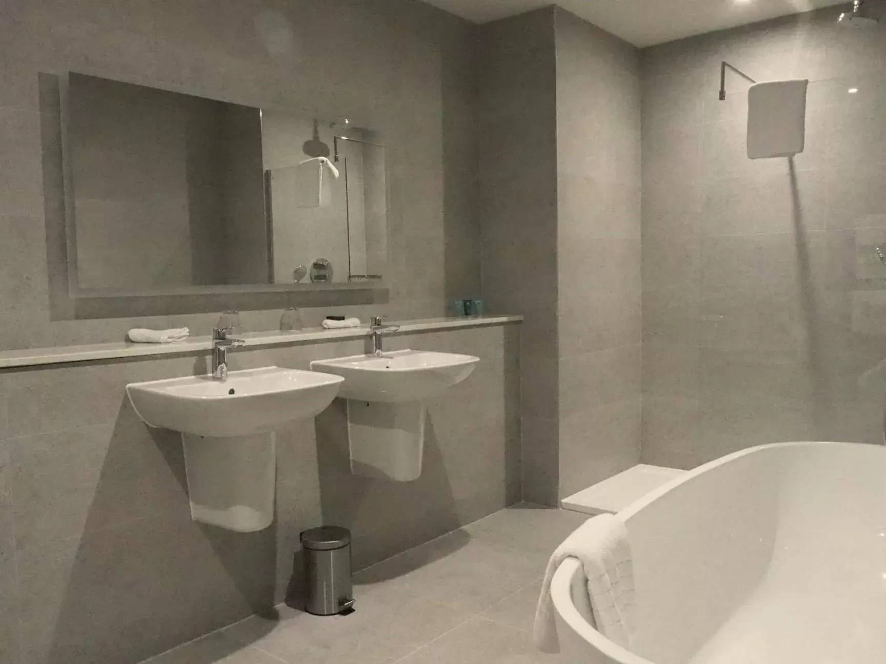 Bathroom in Ramada Telford Ironbridge