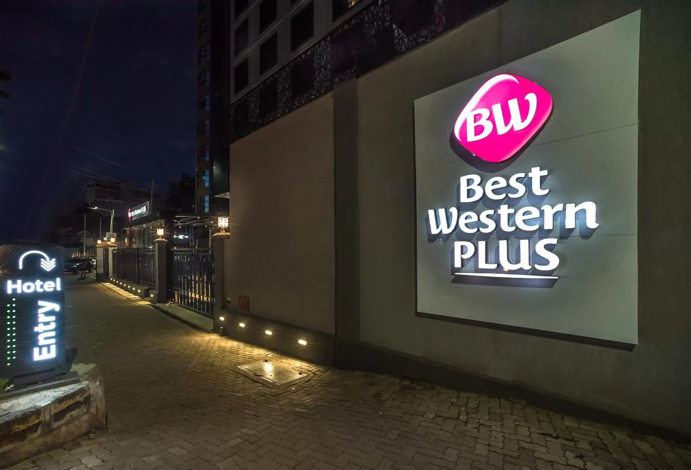 Property building in Best Western Plus Westlands