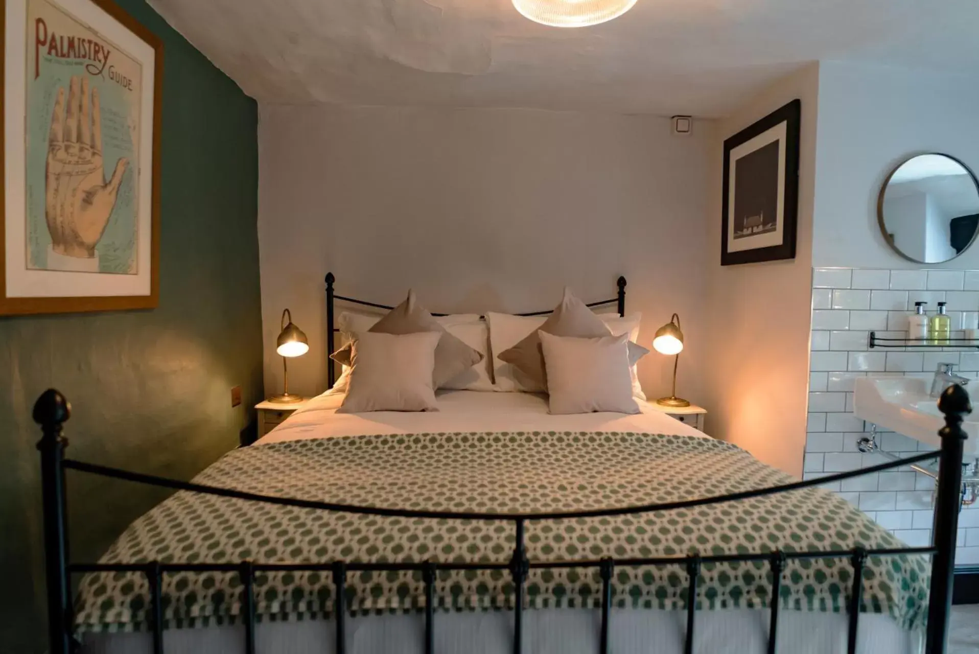 Bed in Bull Inn