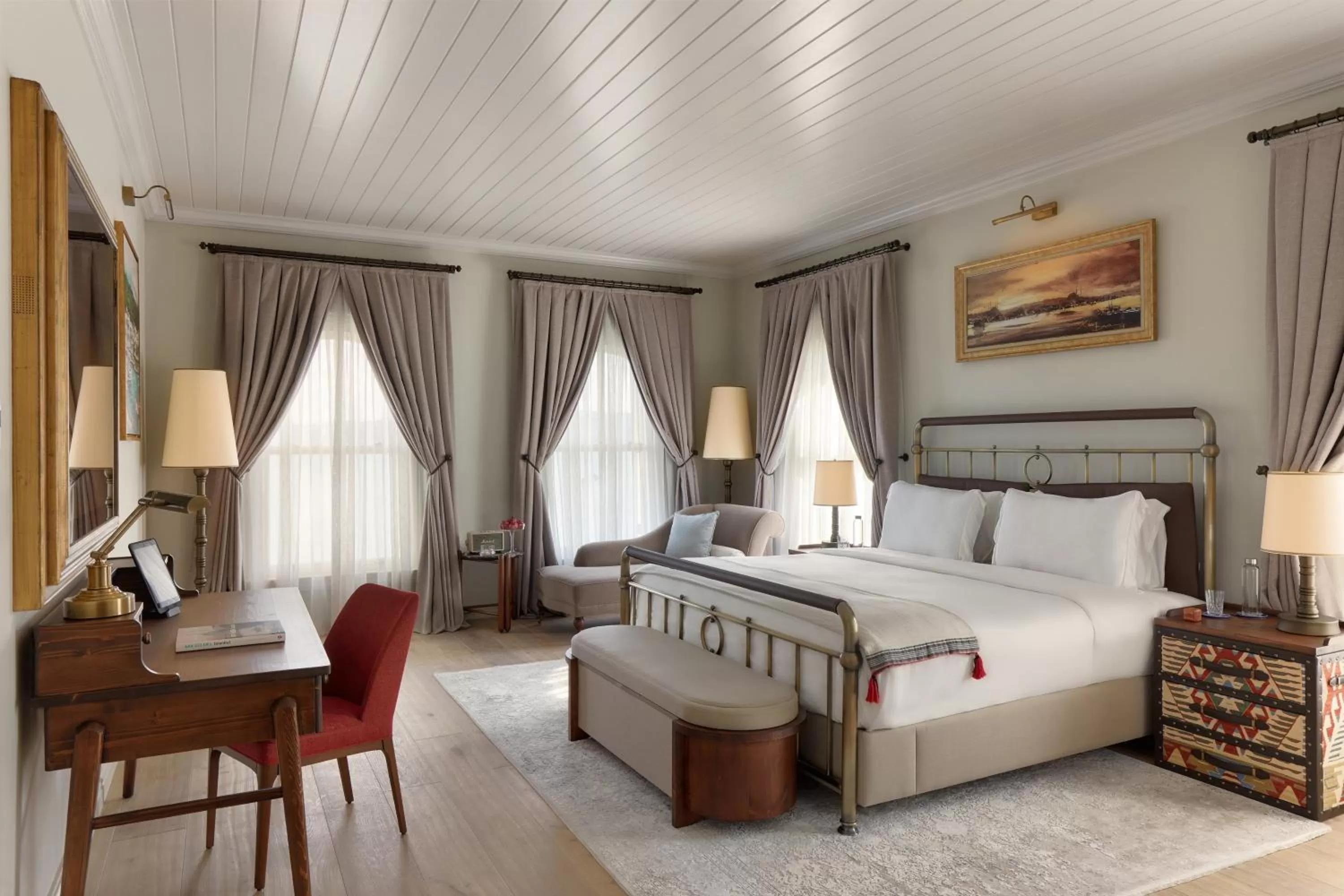 Photo of the whole room, Bed in Six Senses Kocatas Mansions