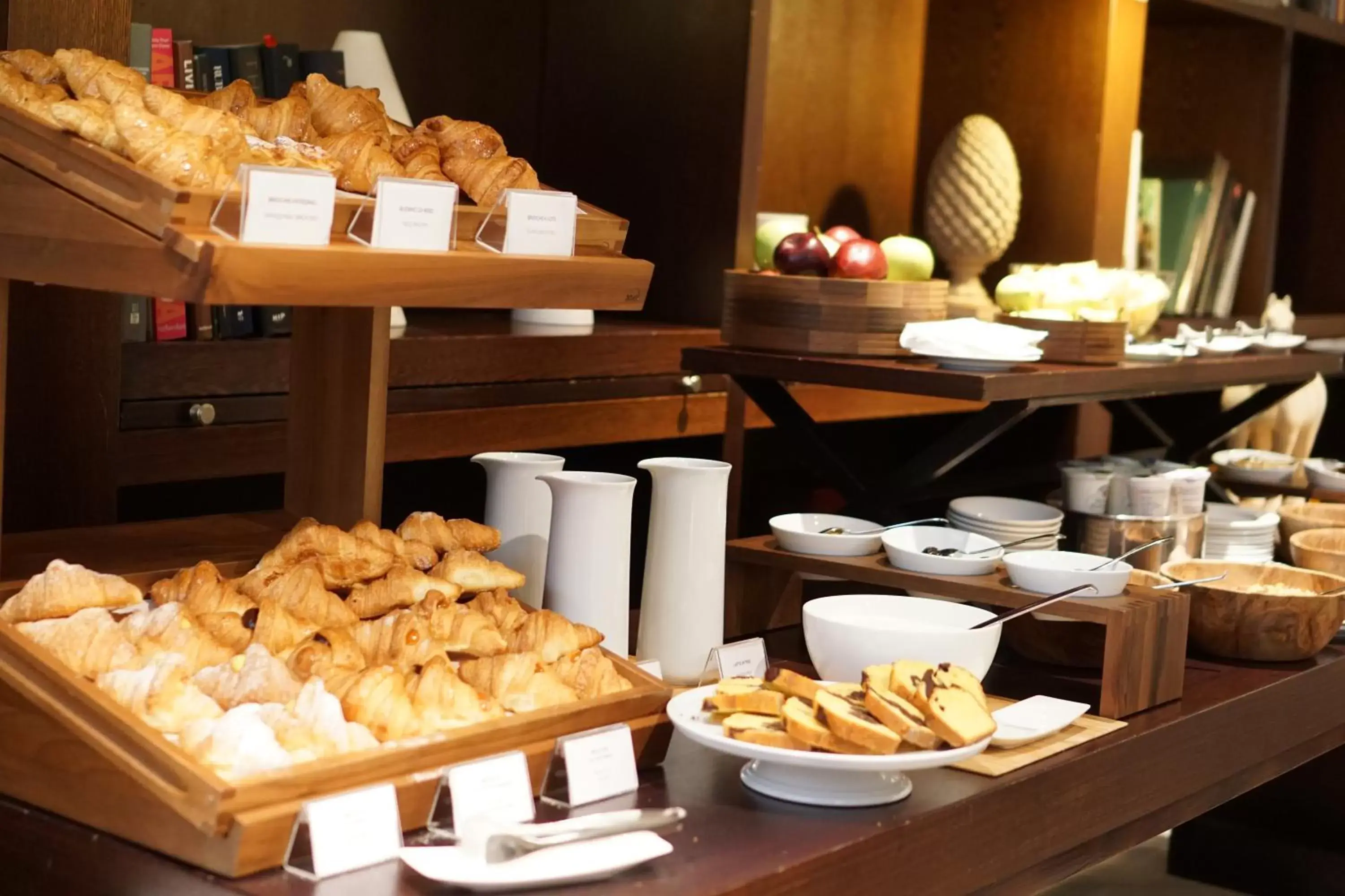 Buffet breakfast, Breakfast in Gallery Hotel Art - Lungarno Collection