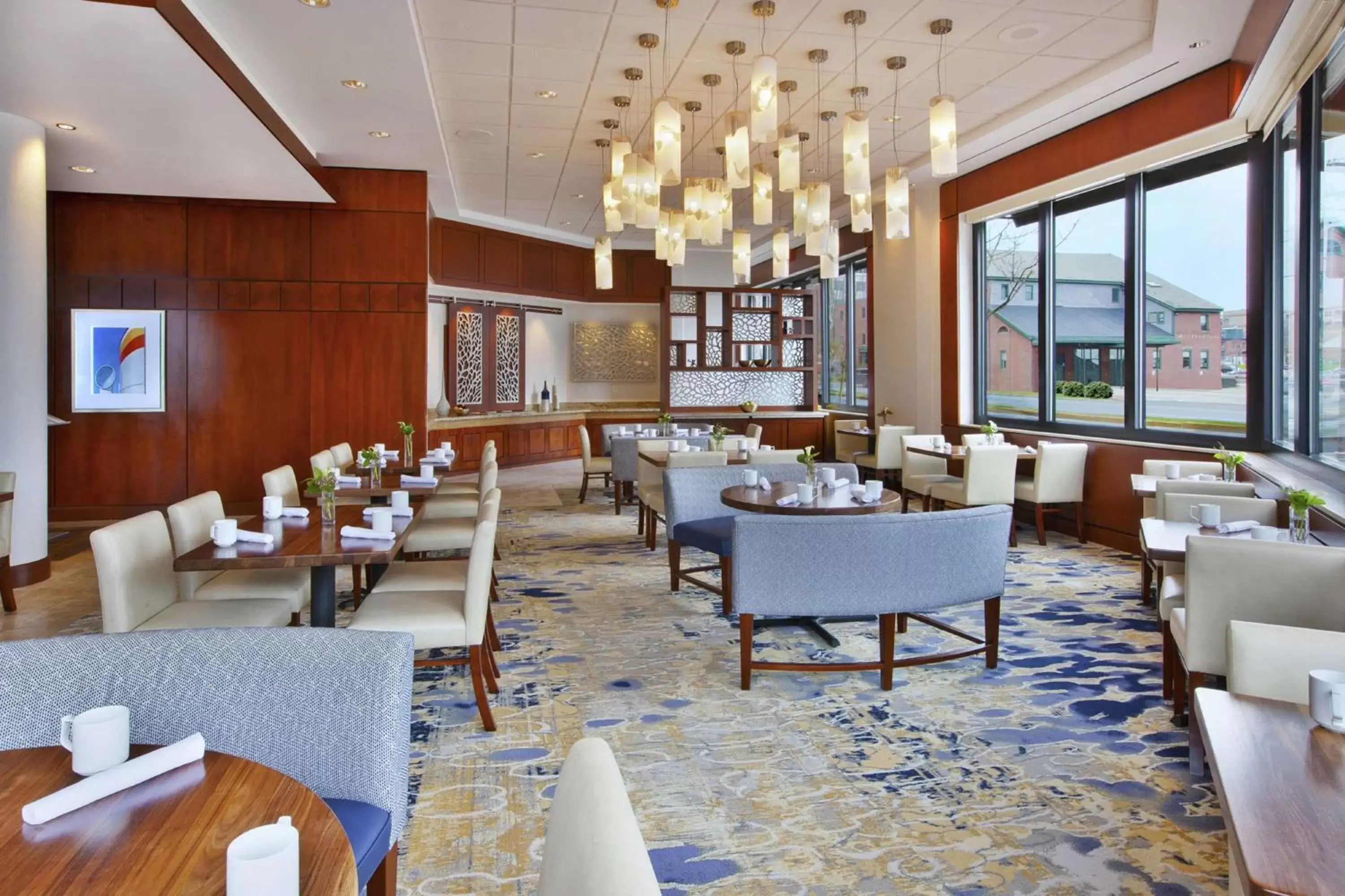 Lounge or bar, Restaurant/Places to Eat in Hilton Garden Inn Portland Downtown Waterfront