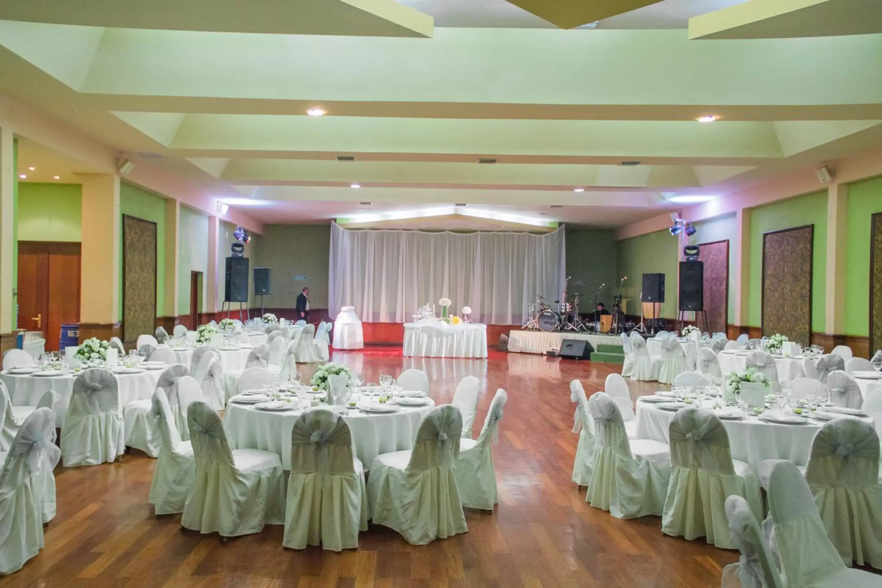 Banquet/Function facilities, Banquet Facilities in Hotel Los Parrales